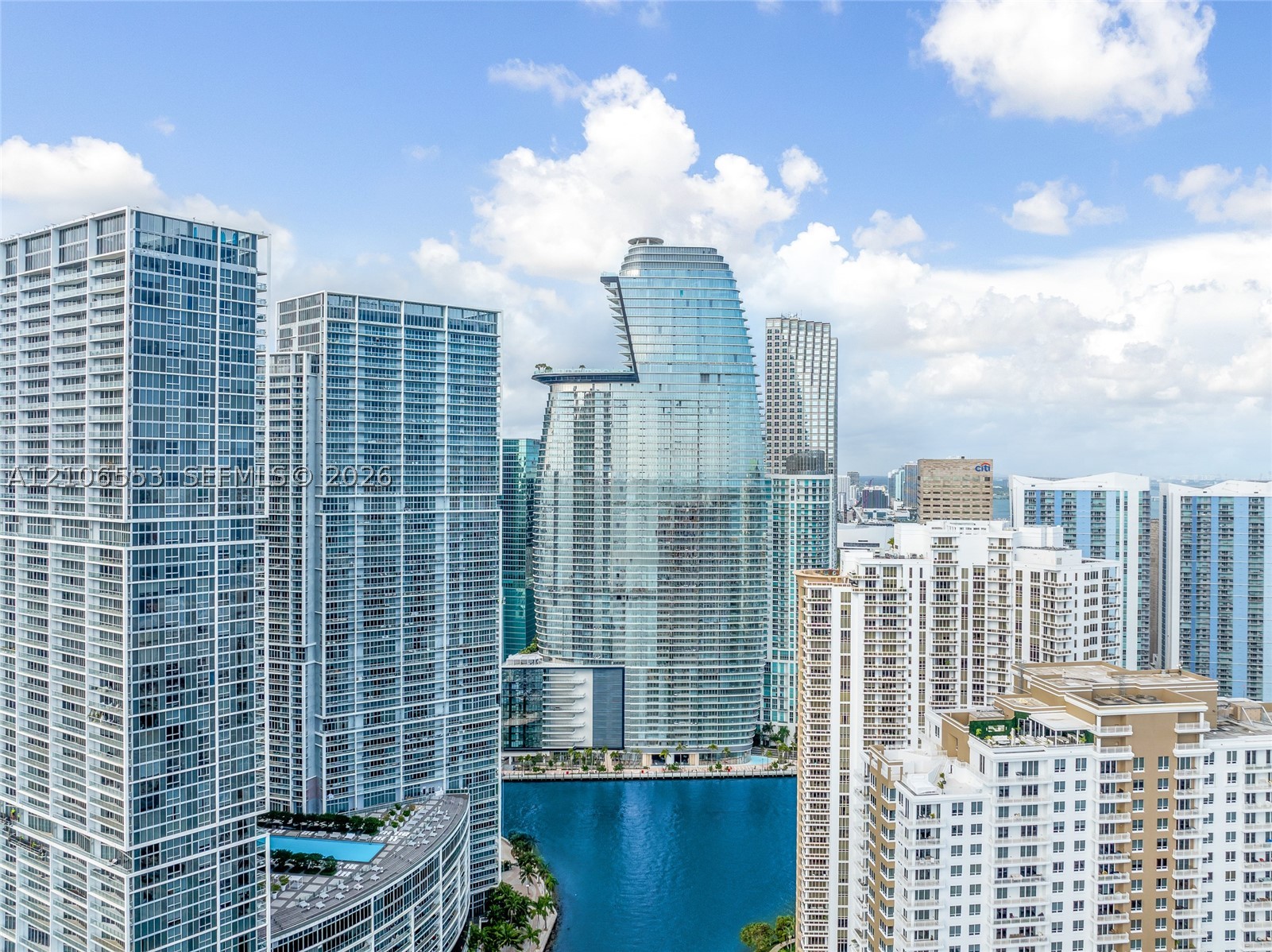 300 Biscayne Boulevard Way #3002E, Miami FL 33131
