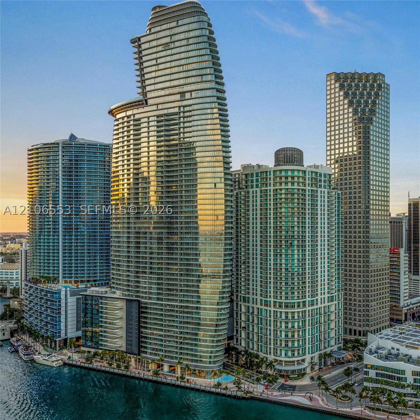 300 Biscayne Boulevard Way #3002E, Miami FL 33131