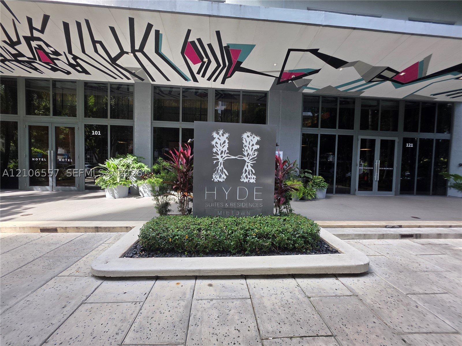 121 NE 34th St #1912, Miami FL 33137