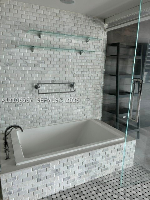 650 NE 32nd St #3003, Miami FL 33137