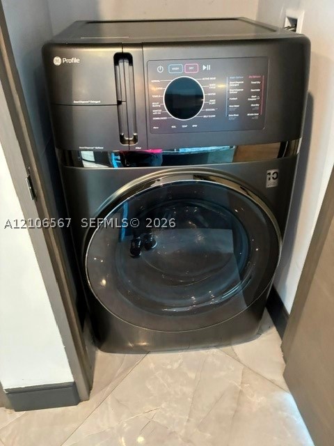 650 NE 32nd St #3003, Miami FL 33137