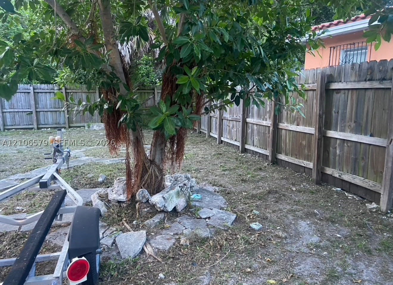 421 NW 77th St, Miami FL 33150