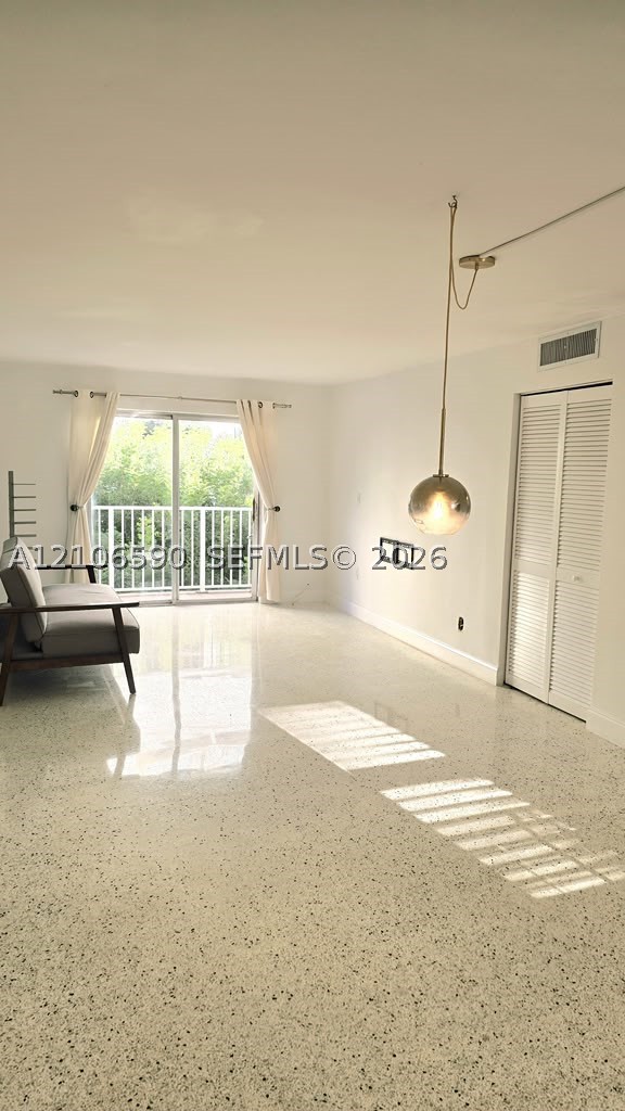 836 SW 1st St #403, Miami FL 33130