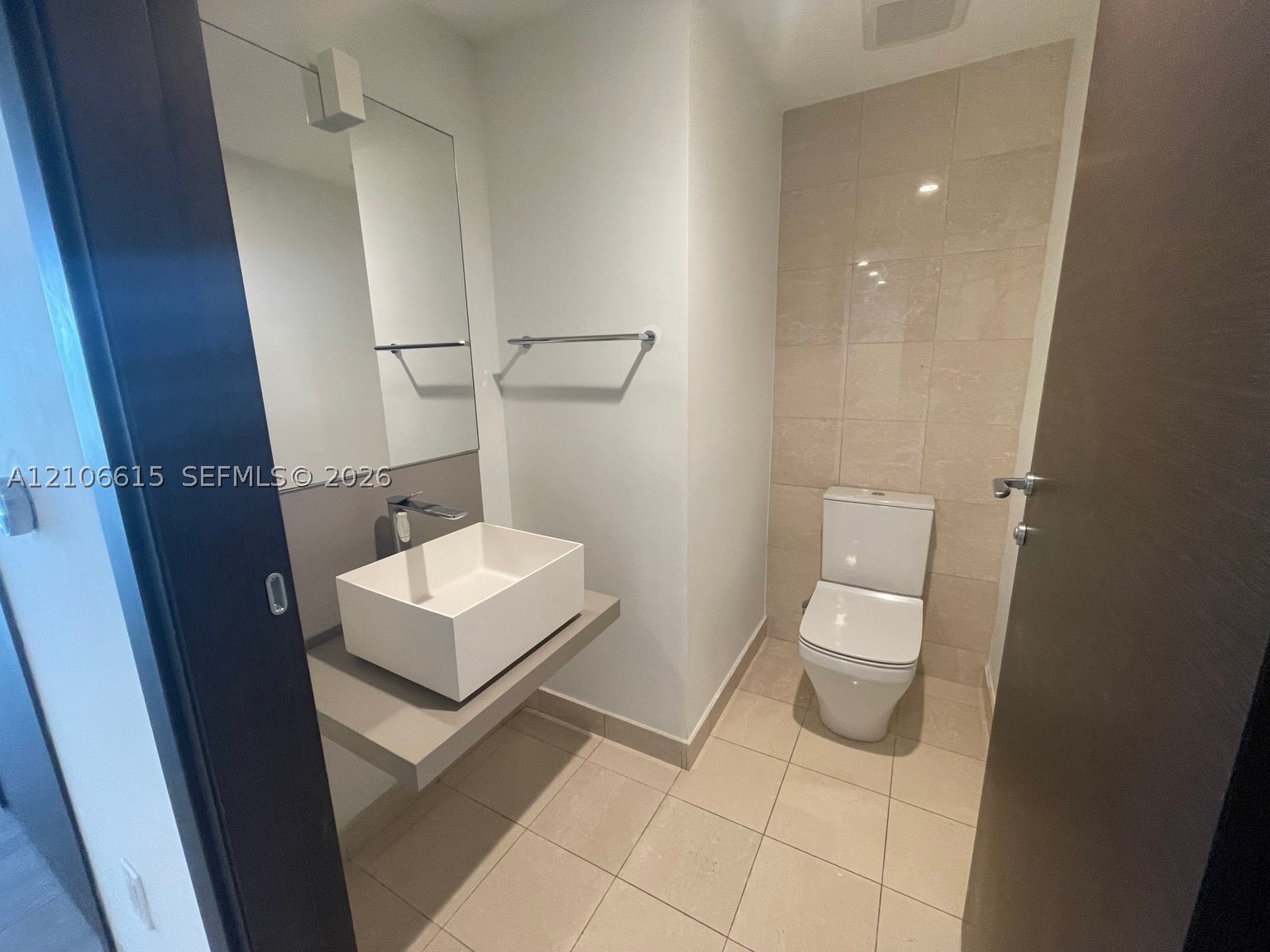 1000 Brickell Plz #1906, Miami FL 33131