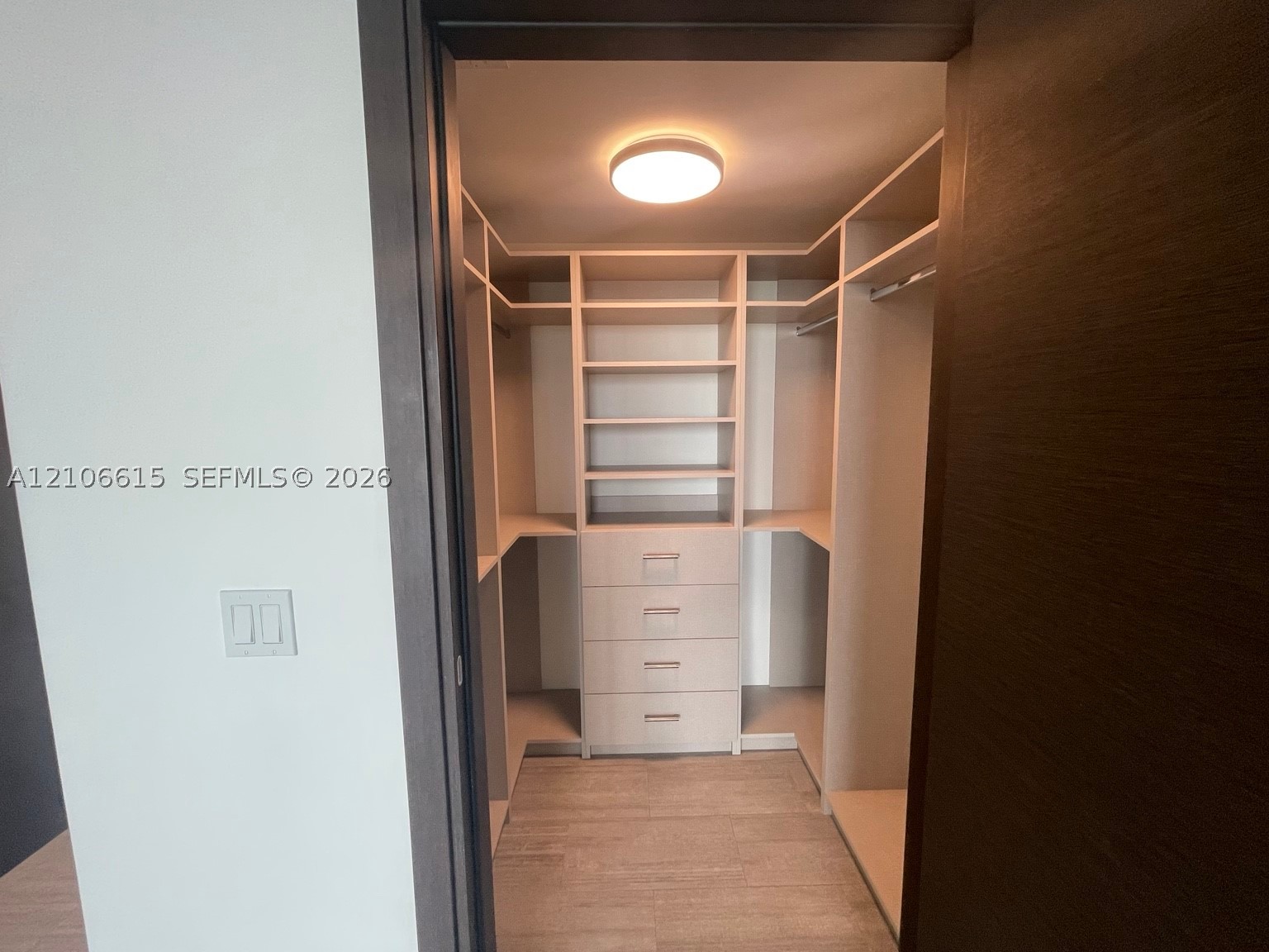 1000 Brickell Plz #1906, Miami FL 33131