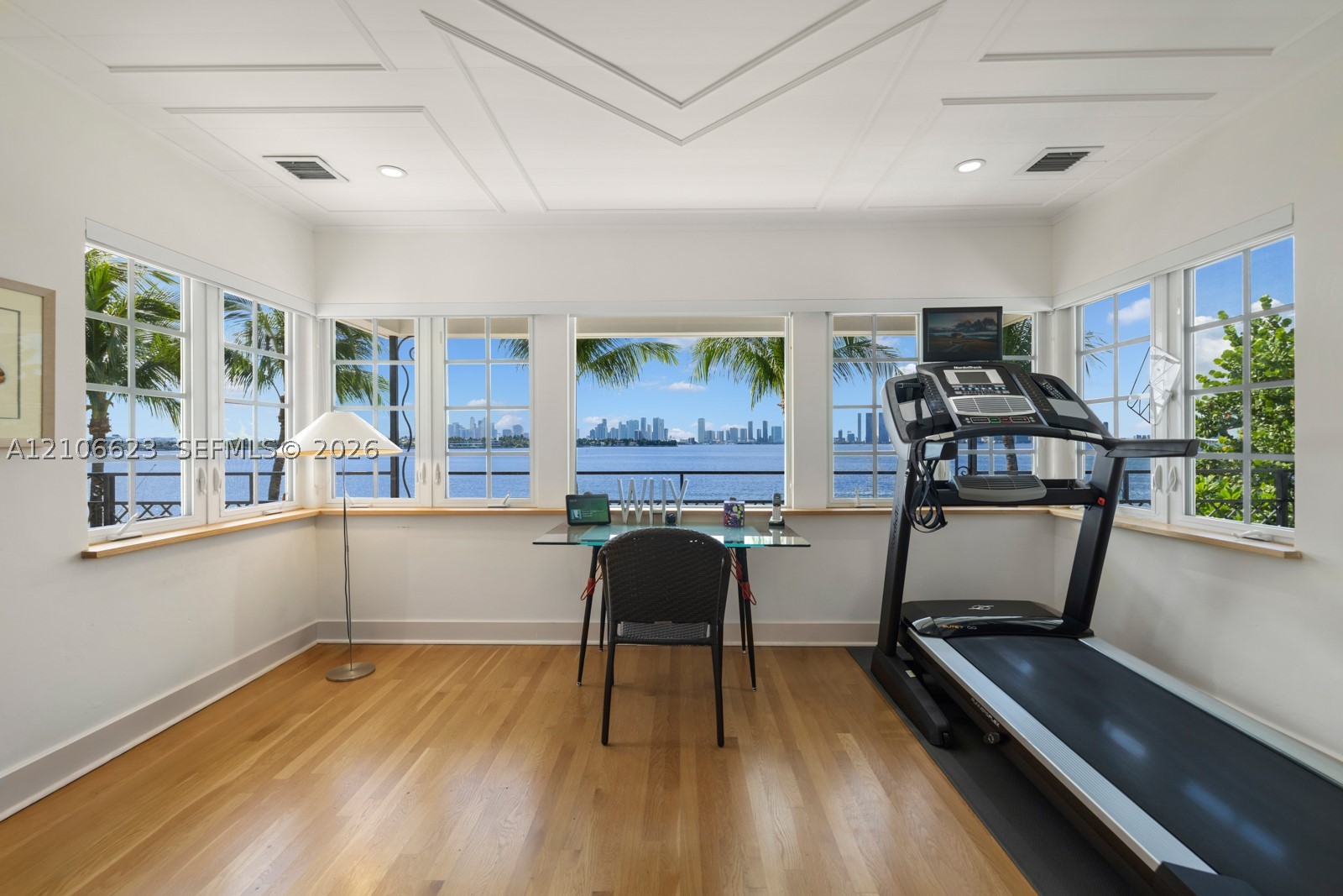 2312 Bay Ave, Miami Beach FL 33140