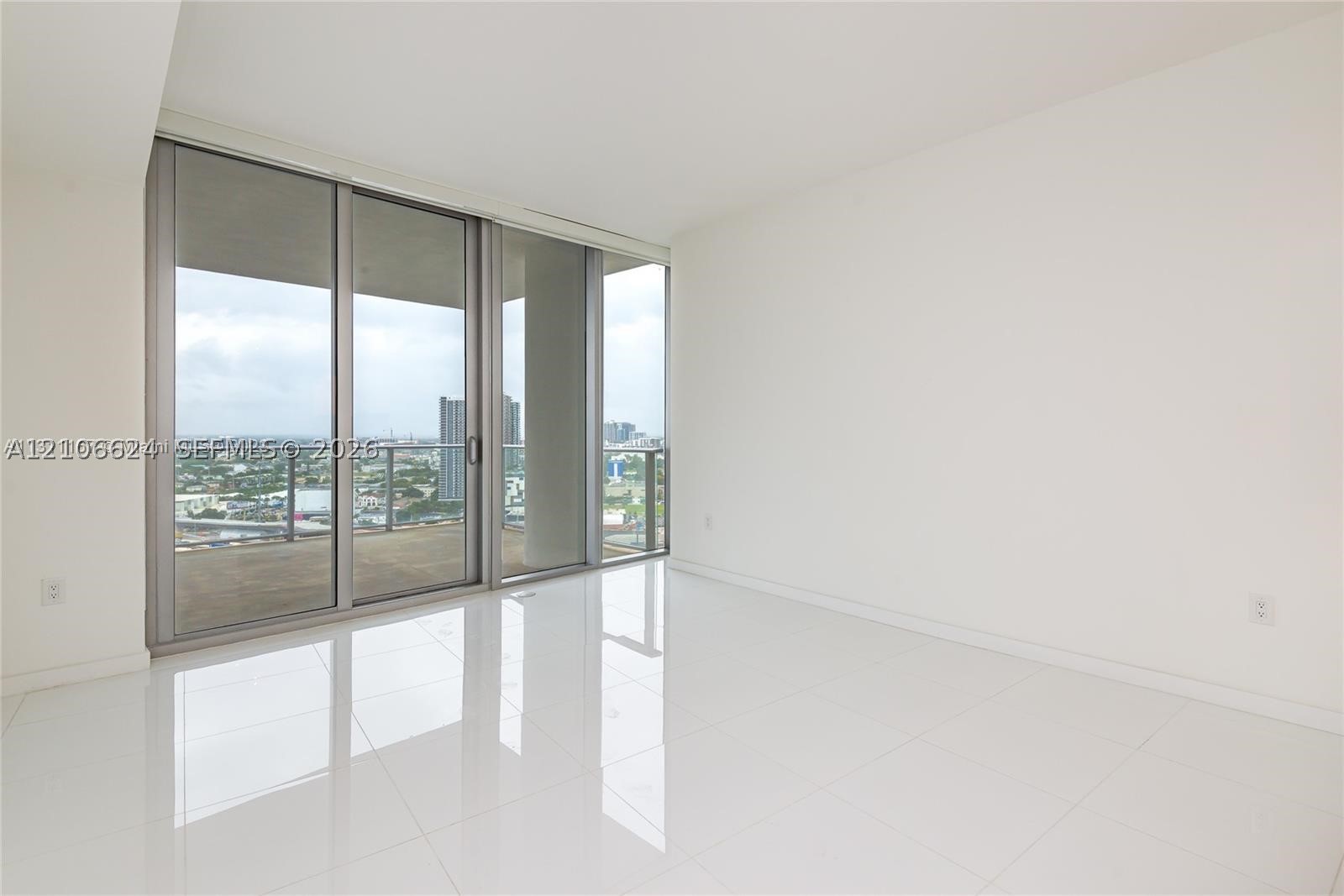 851 NE 1st Ave #2100, Miami FL 33132