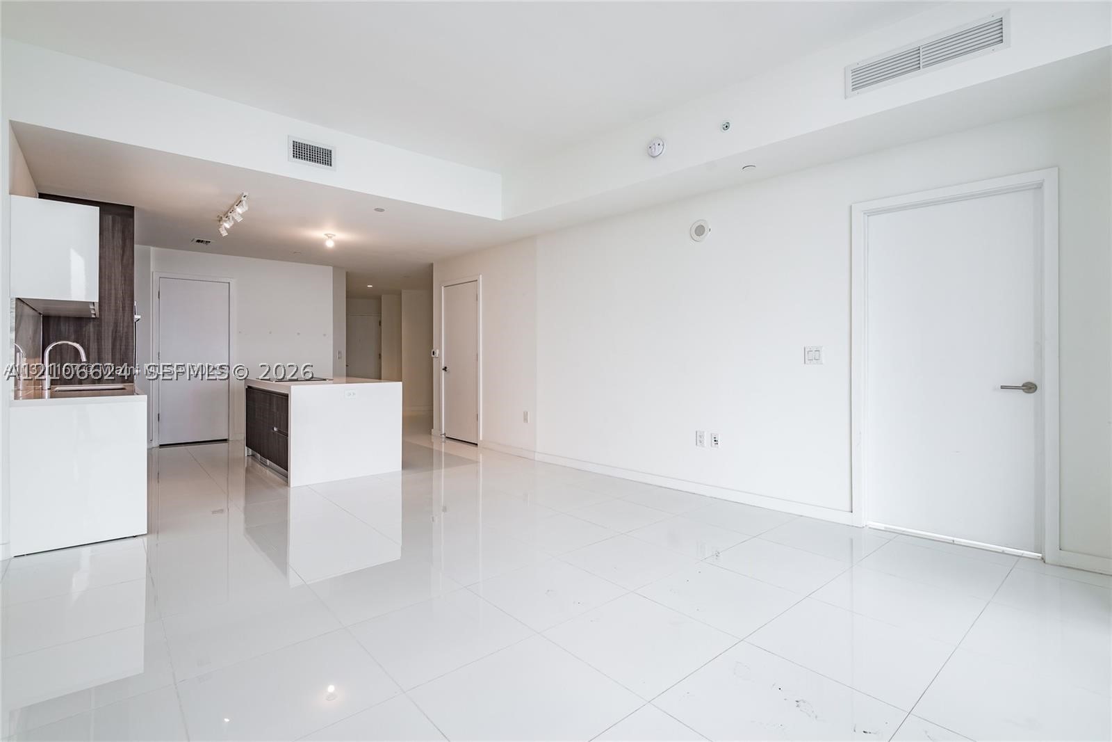 851 NE 1st Ave #2100, Miami FL 33132