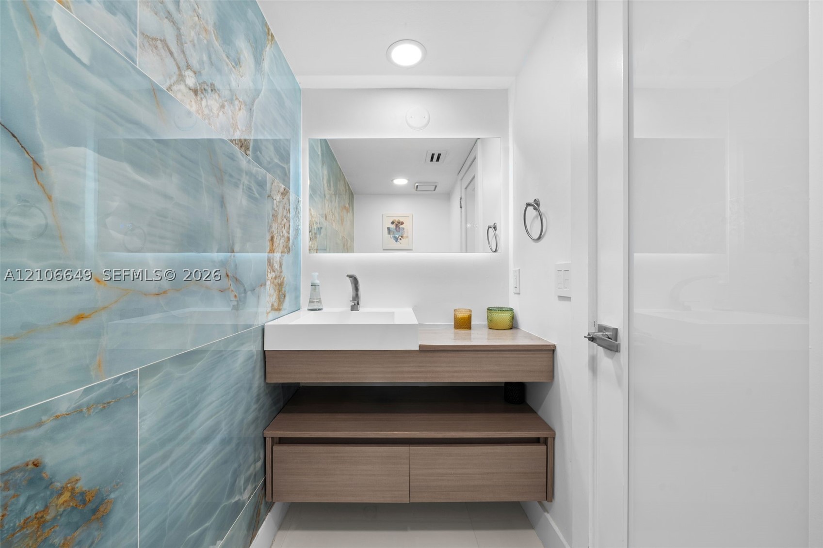 216 Poinciana Dr #206, Sunny Isles Beach FL 33160