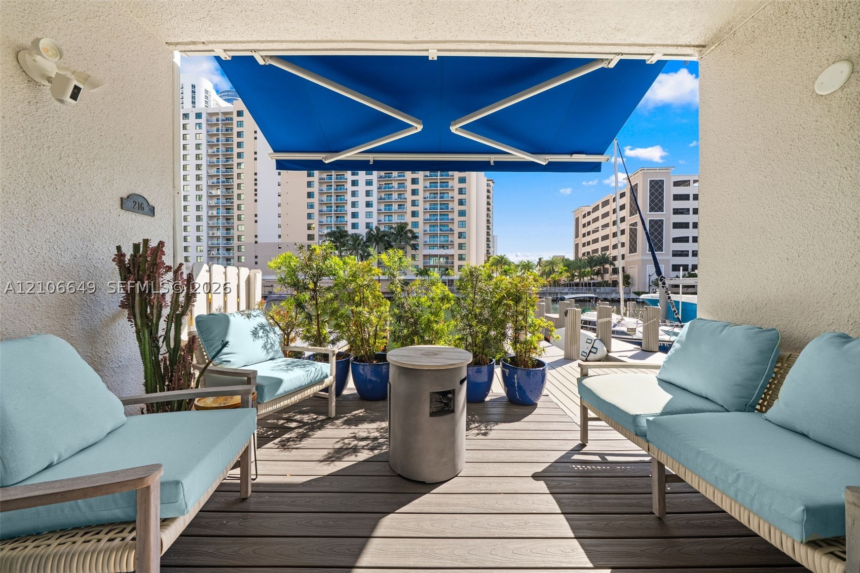 216 Poinciana Dr #206, Sunny Isles Beach FL 33160