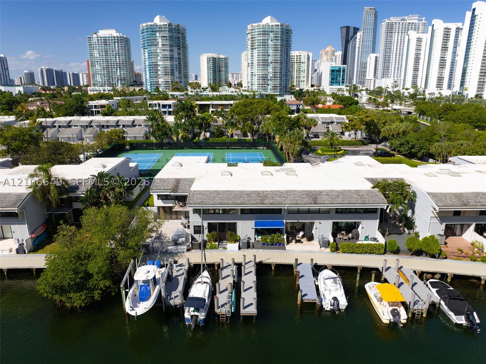 216 Poinciana Dr #206, Sunny Isles Beach FL 33160