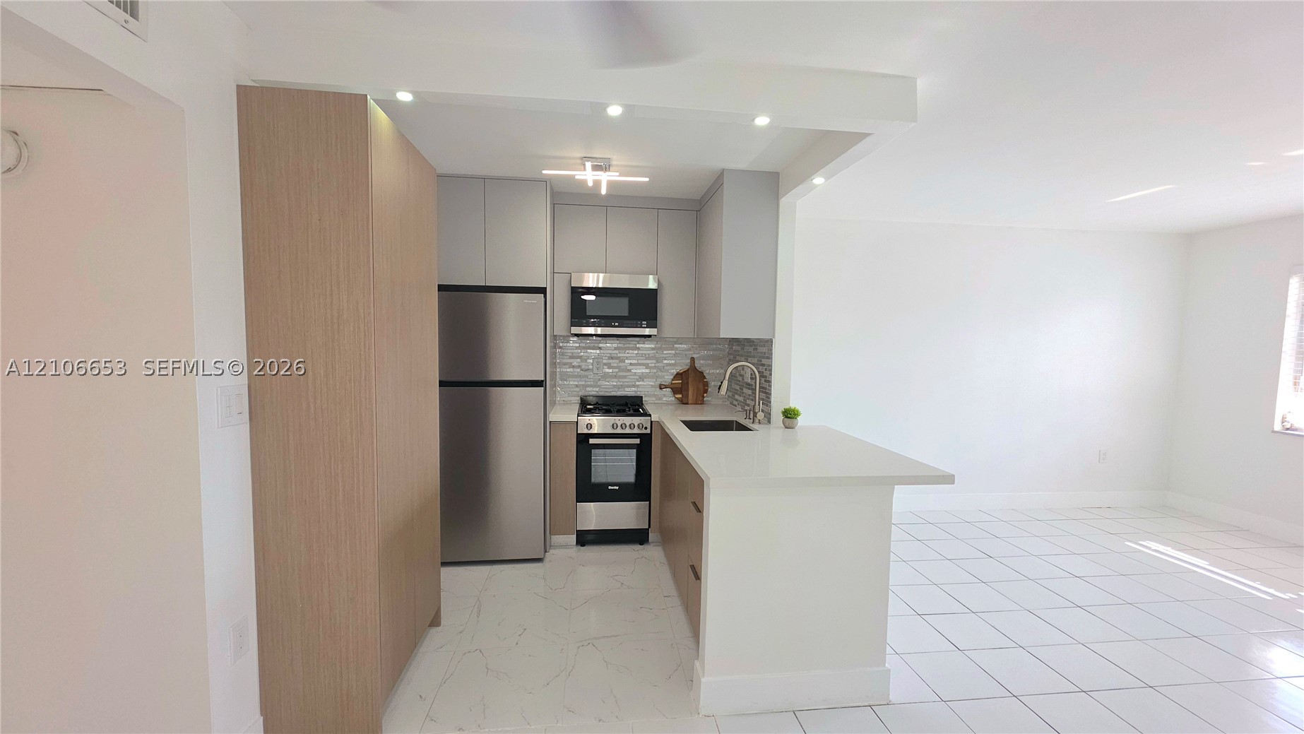 65 NE 202nd Ter #Q30, North Miami Beach FL 33179
