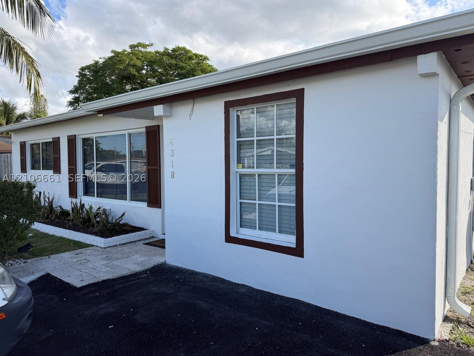 6318 NW 24th Ct, Margate FL 33063