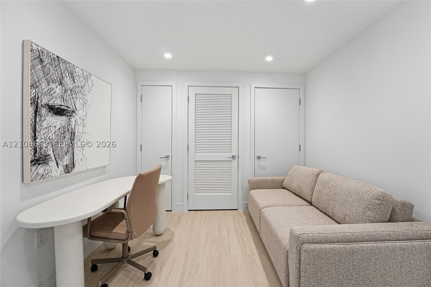2411 Laguna Circle #409, North Miami FL 33181