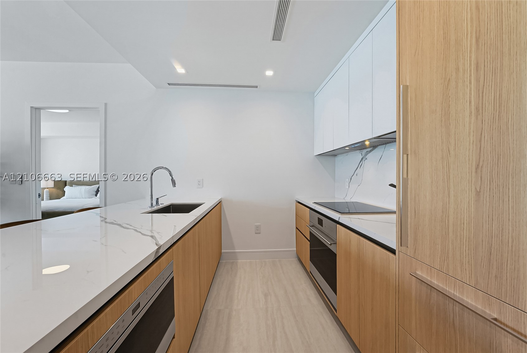2411 Laguna Circle #409, North Miami FL 33181