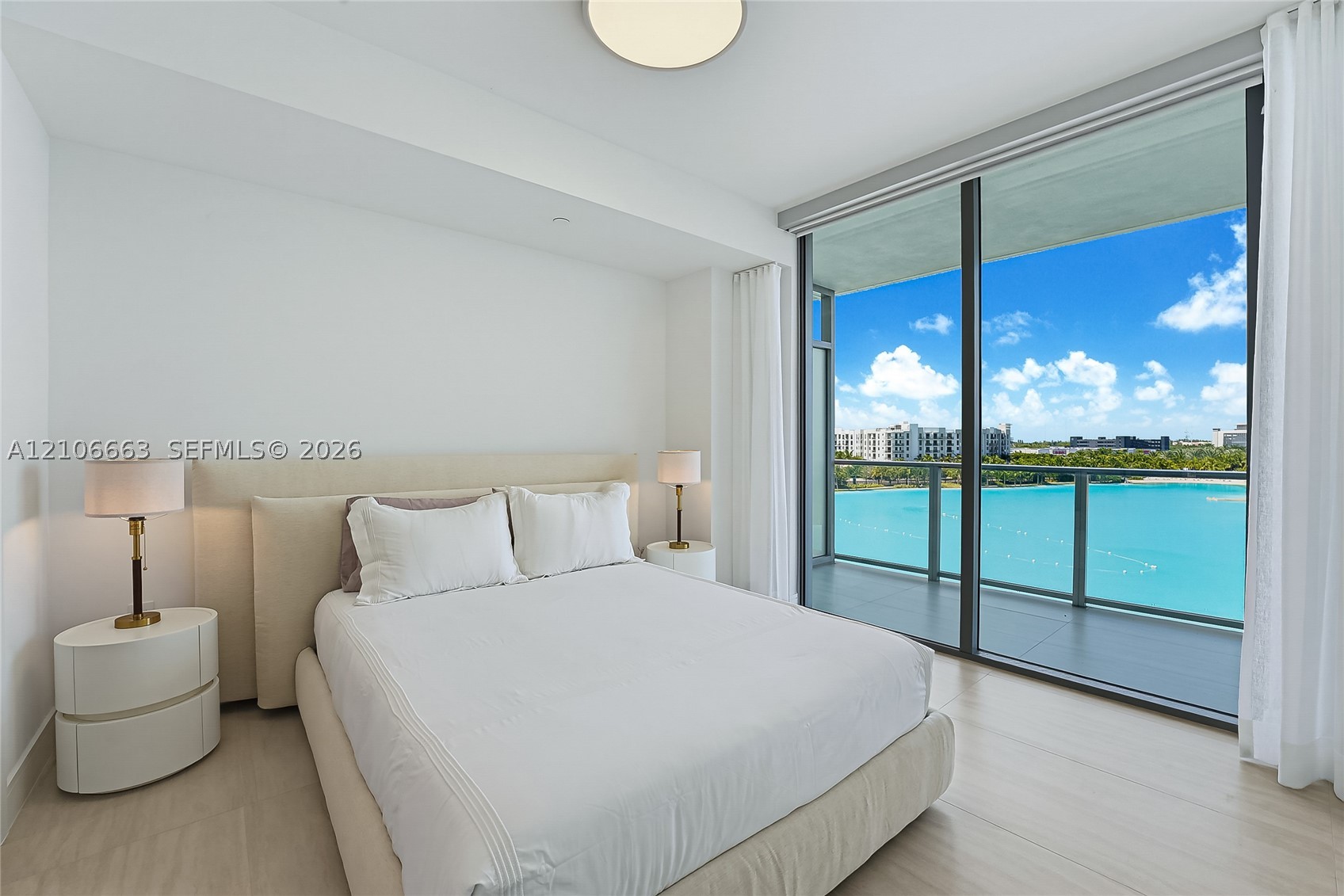 2411 Laguna Circle #409, North Miami FL 33181