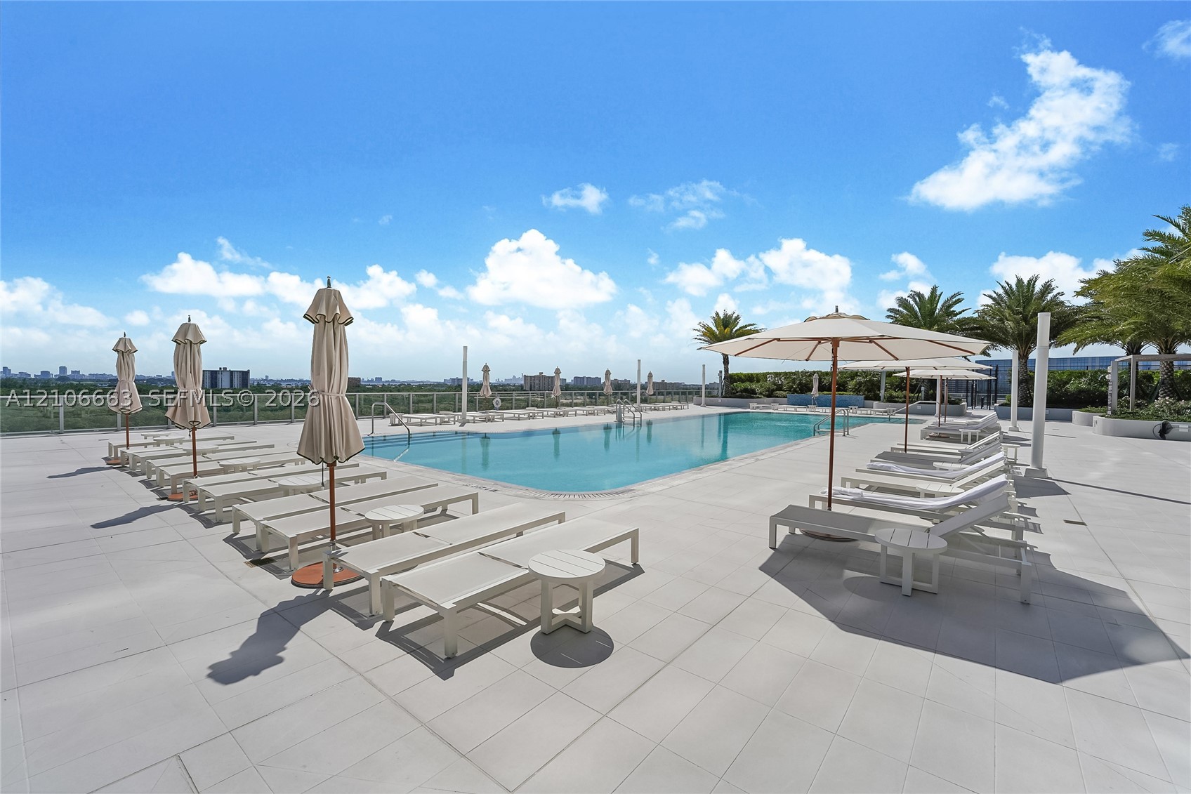 2411 Laguna Circle #409, North Miami FL 33181