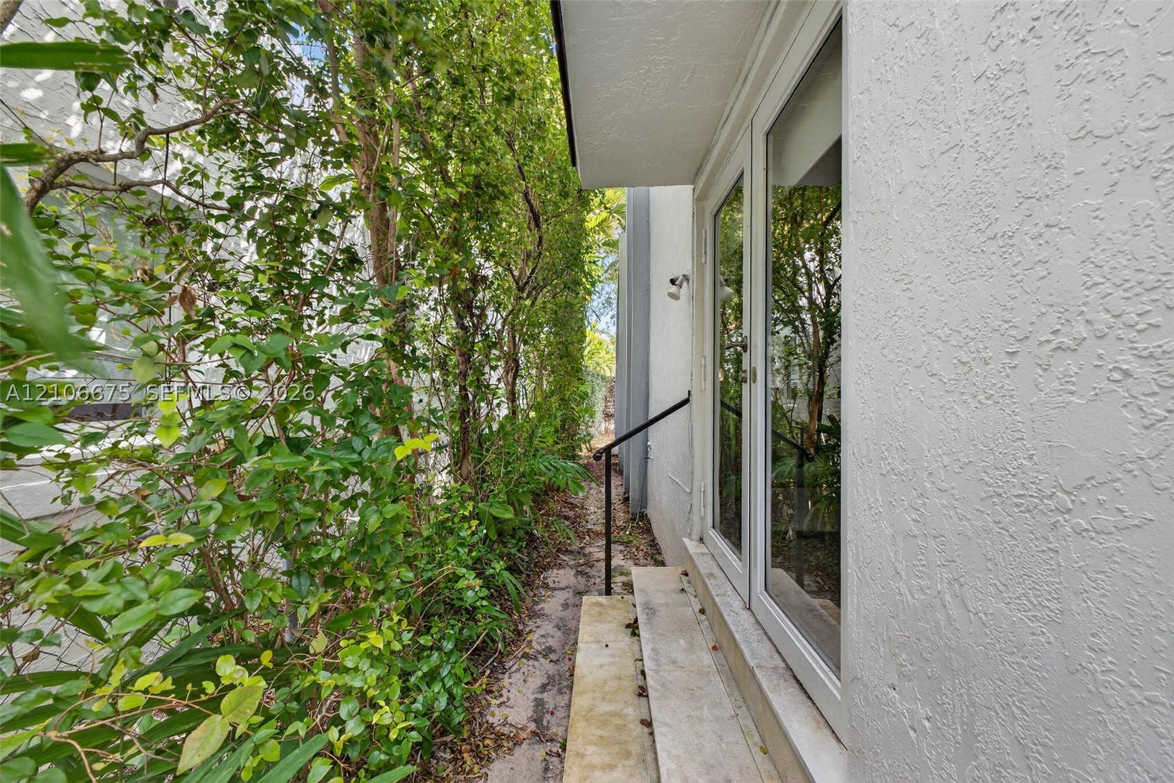 3231 Salzedo St, Coral Gables FL 33134