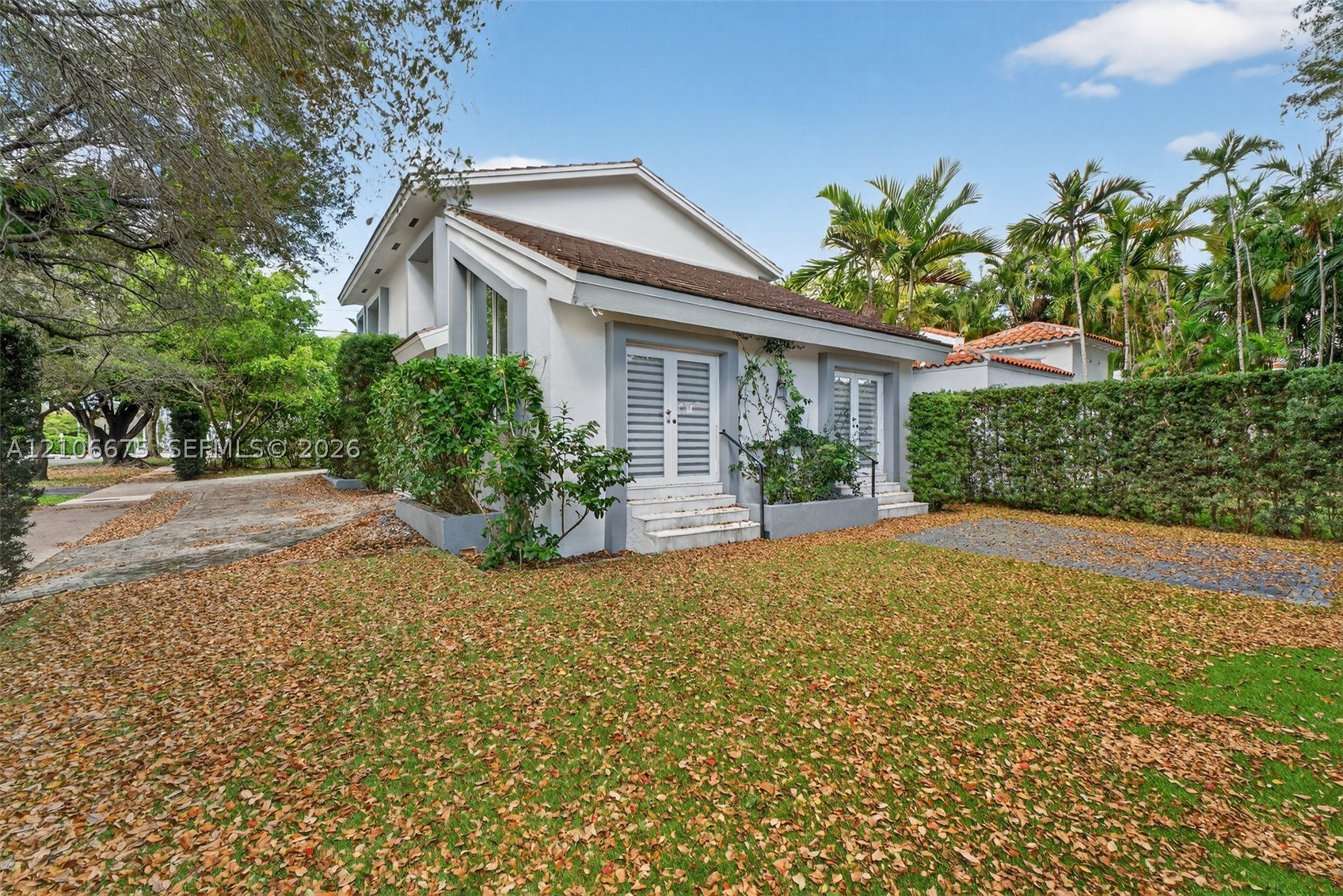 3231 Salzedo St, Coral Gables FL 33134