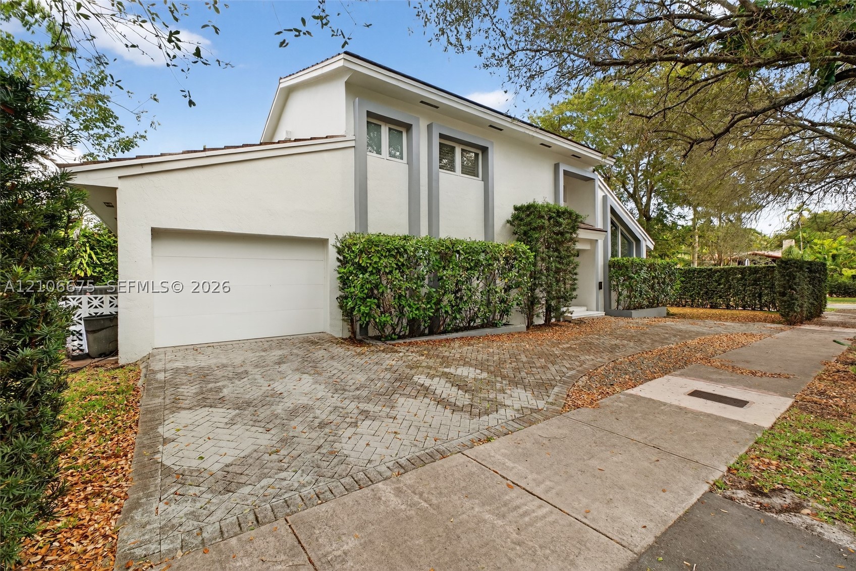 3231 Salzedo St, Coral Gables FL 33134