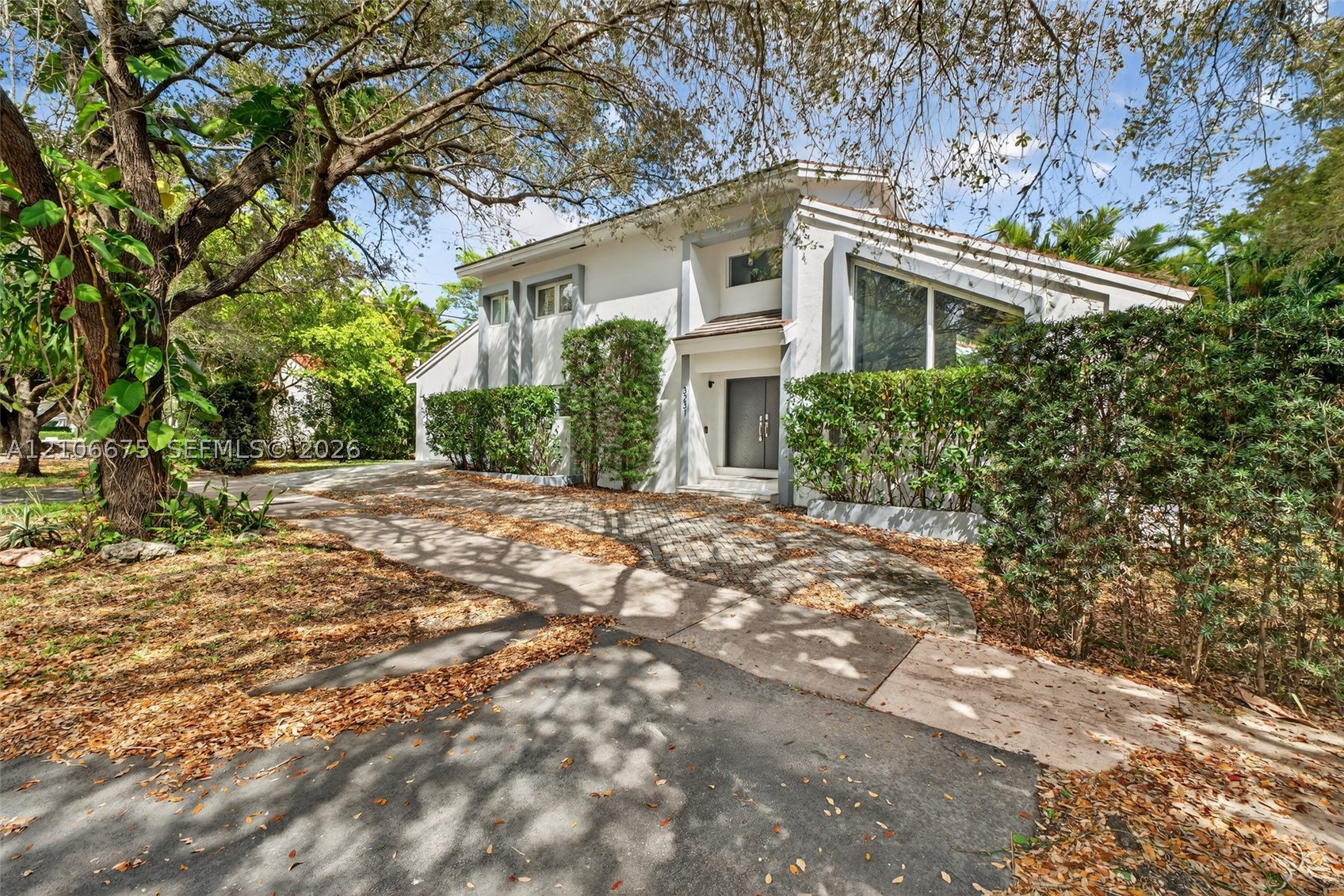 3231 Salzedo St, Coral Gables FL 33134