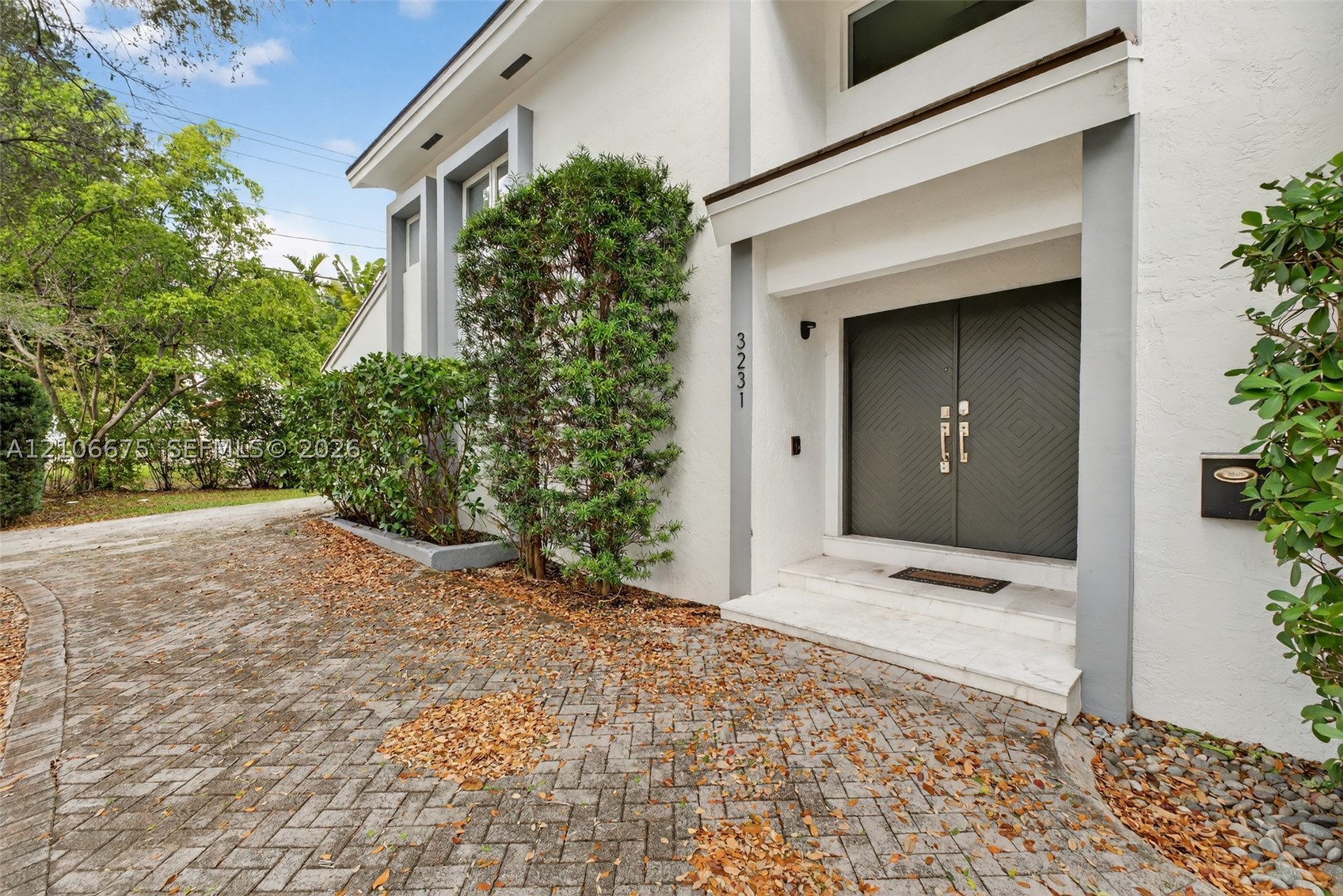 3231 Salzedo St, Coral Gables FL 33134