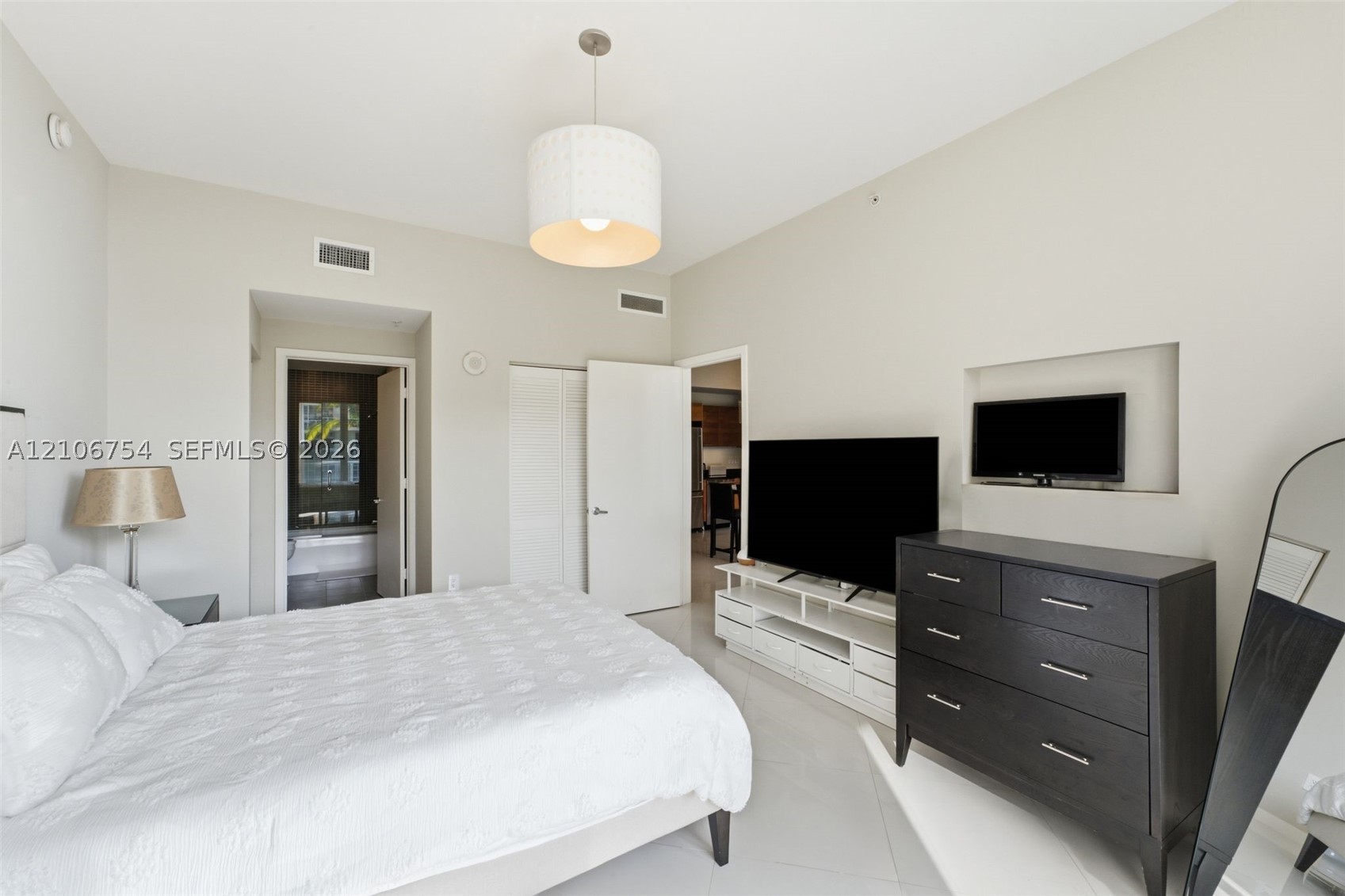 3470 E Coast Ave #H0909, Miami FL 33137