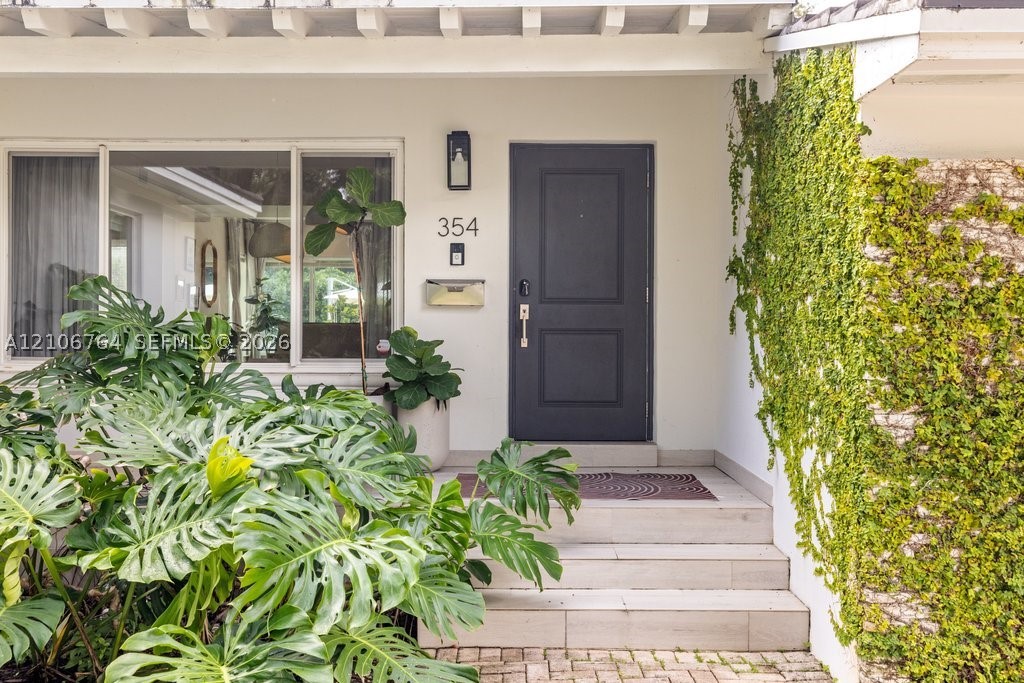 354 NE 91st St, Miami Shores FL 33138