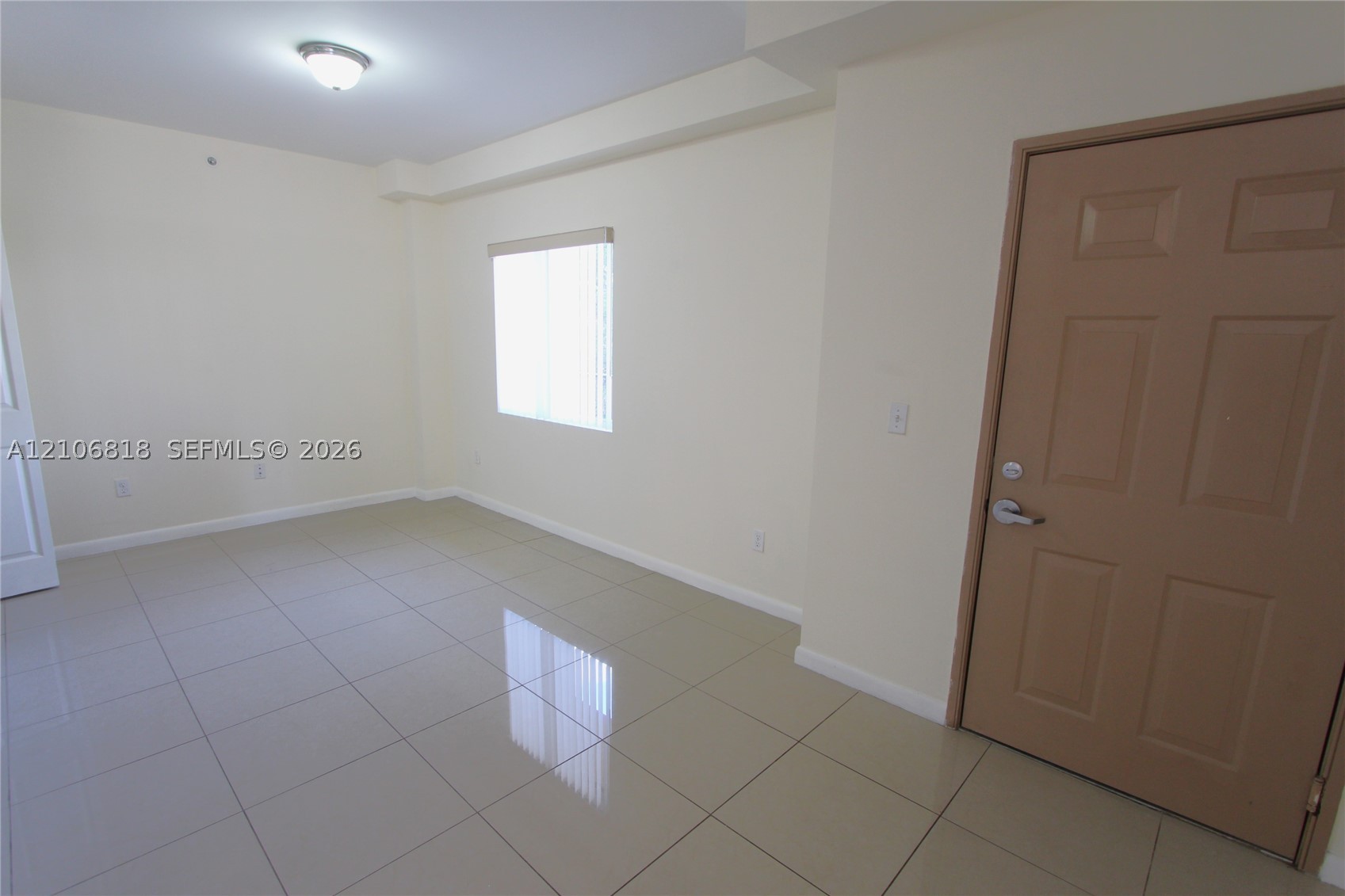 909 SW 15 AV #3, Miami FL 33135