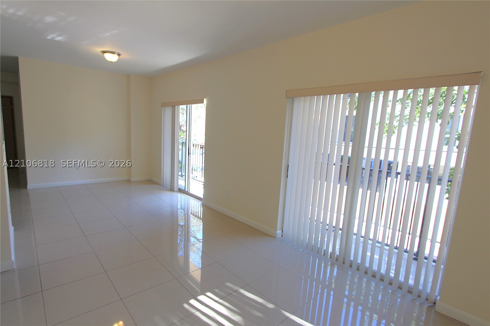 909 SW 15 AV #3, Miami FL 33135