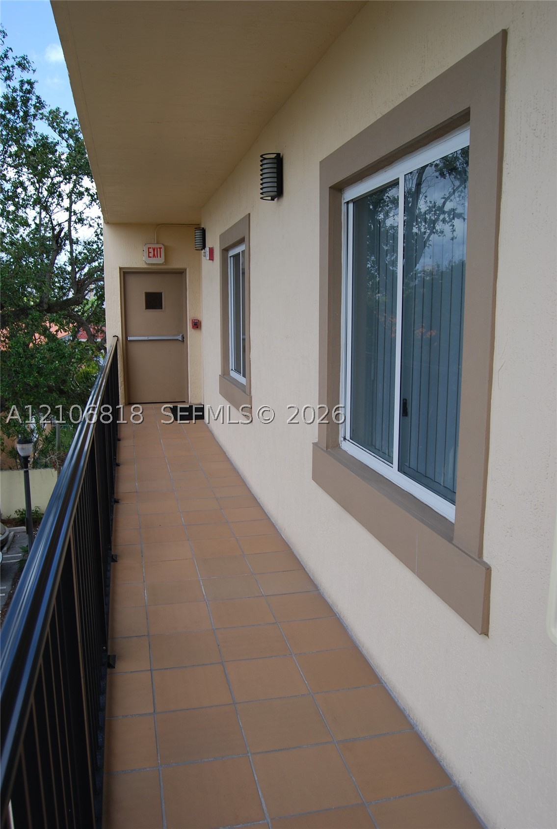 909 SW 15 AV #3, Miami FL 33135
