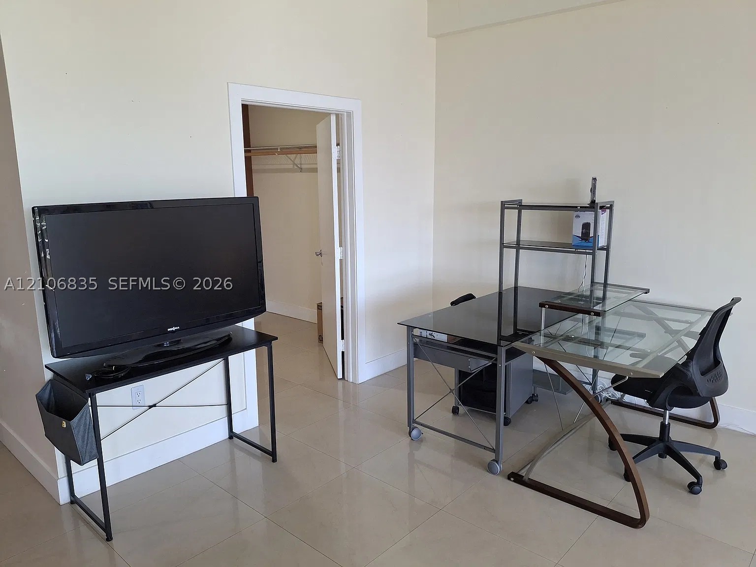 3250 Grand Ave #410, Miami FL 33133