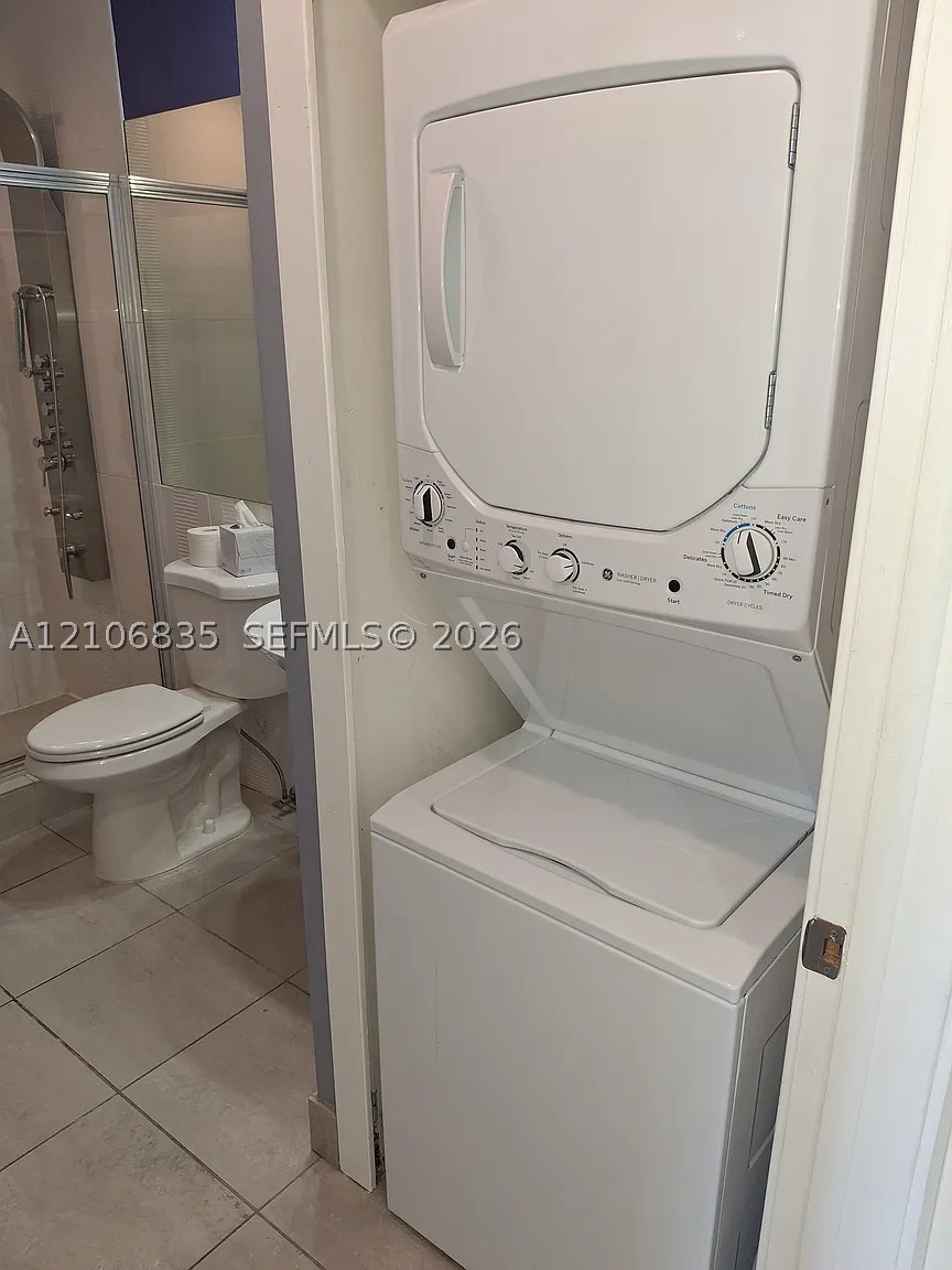 3250 Grand Ave #410, Miami FL 33133