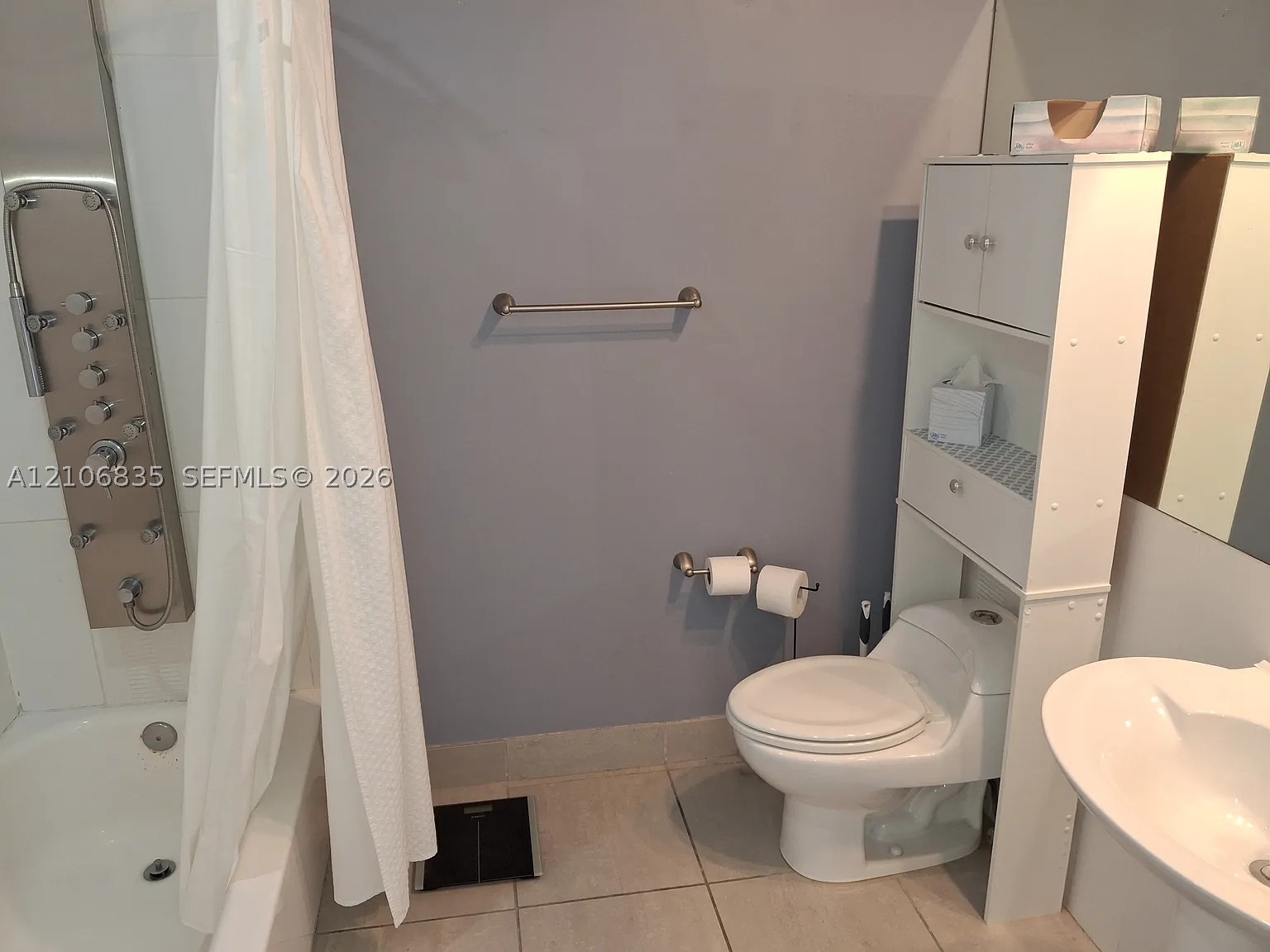 3250 Grand Ave #410, Miami FL 33133