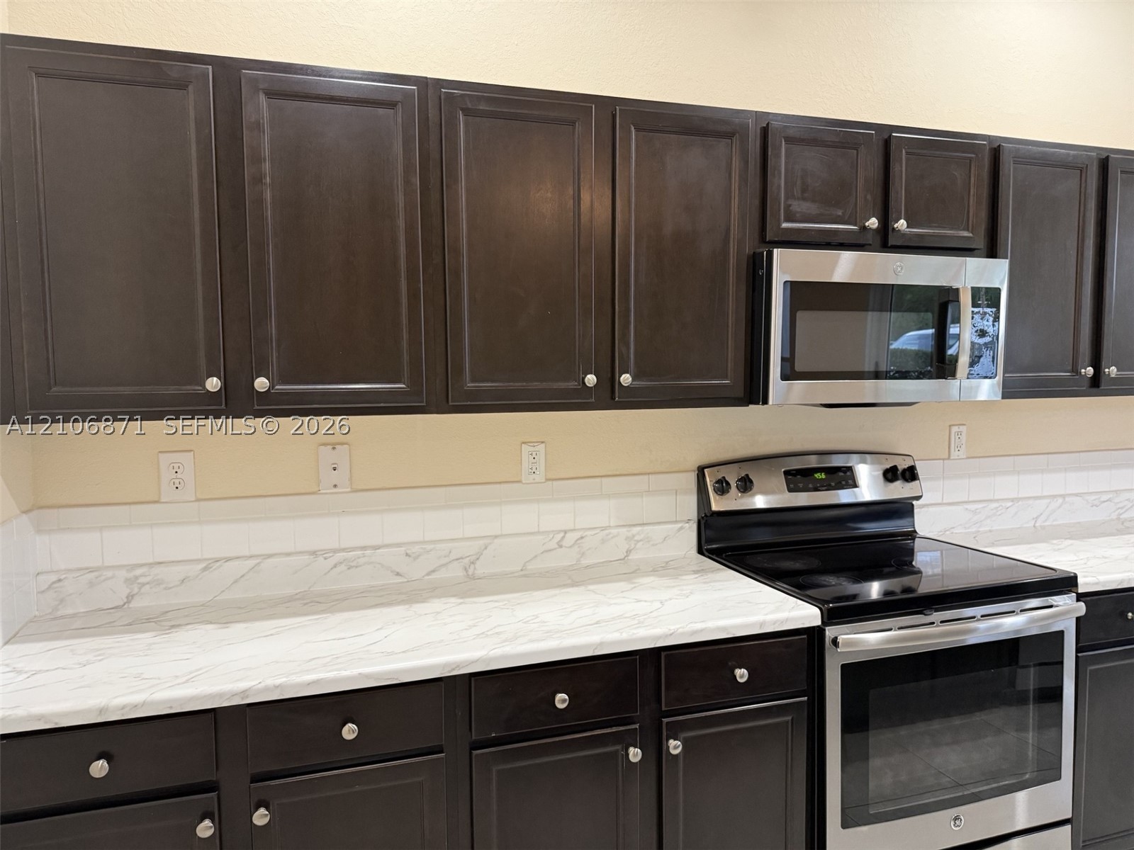 16723 SW 95th St, Miami FL 33196