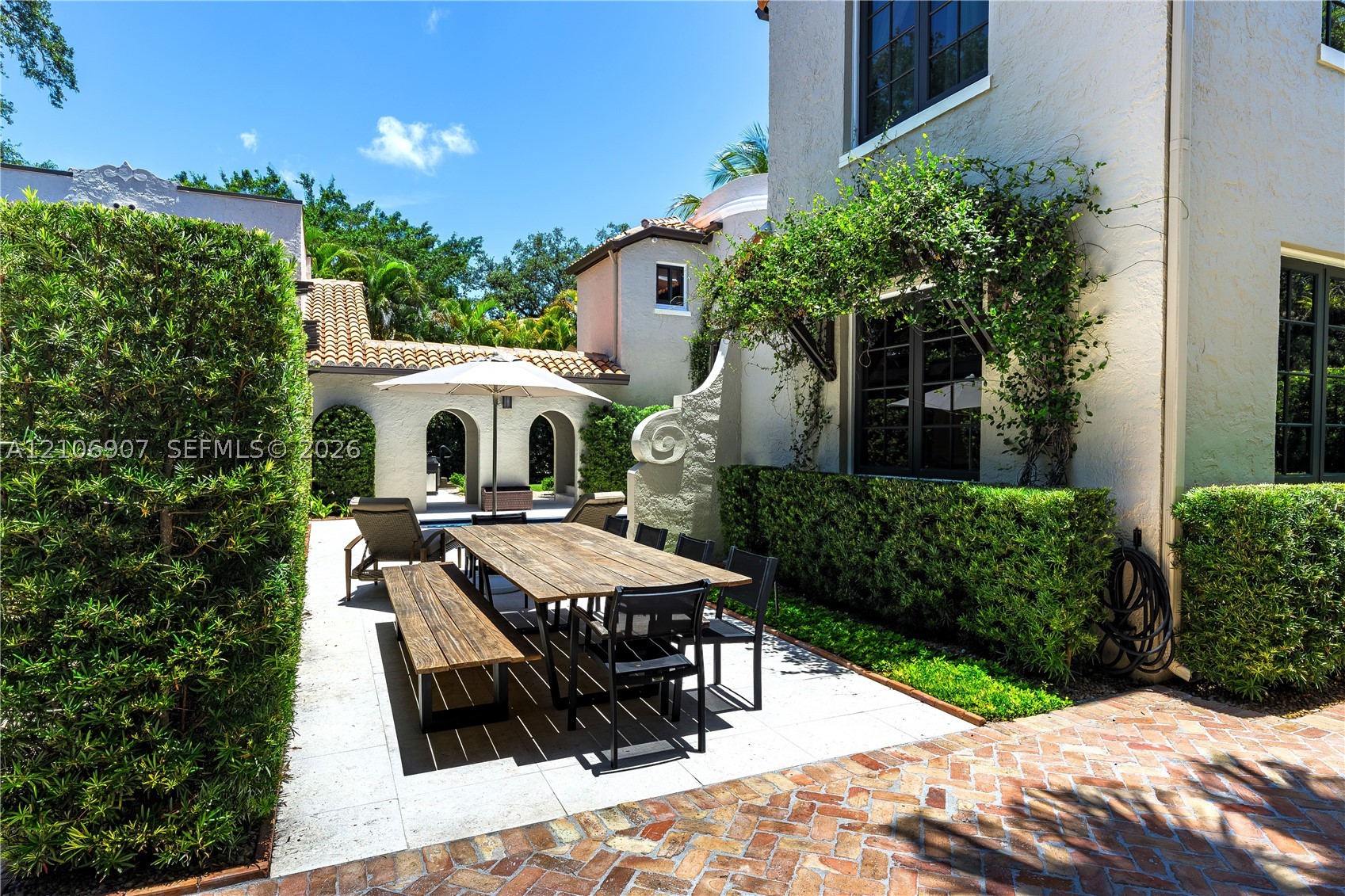 1822 Country Club Prado, Coral Gables FL 33134