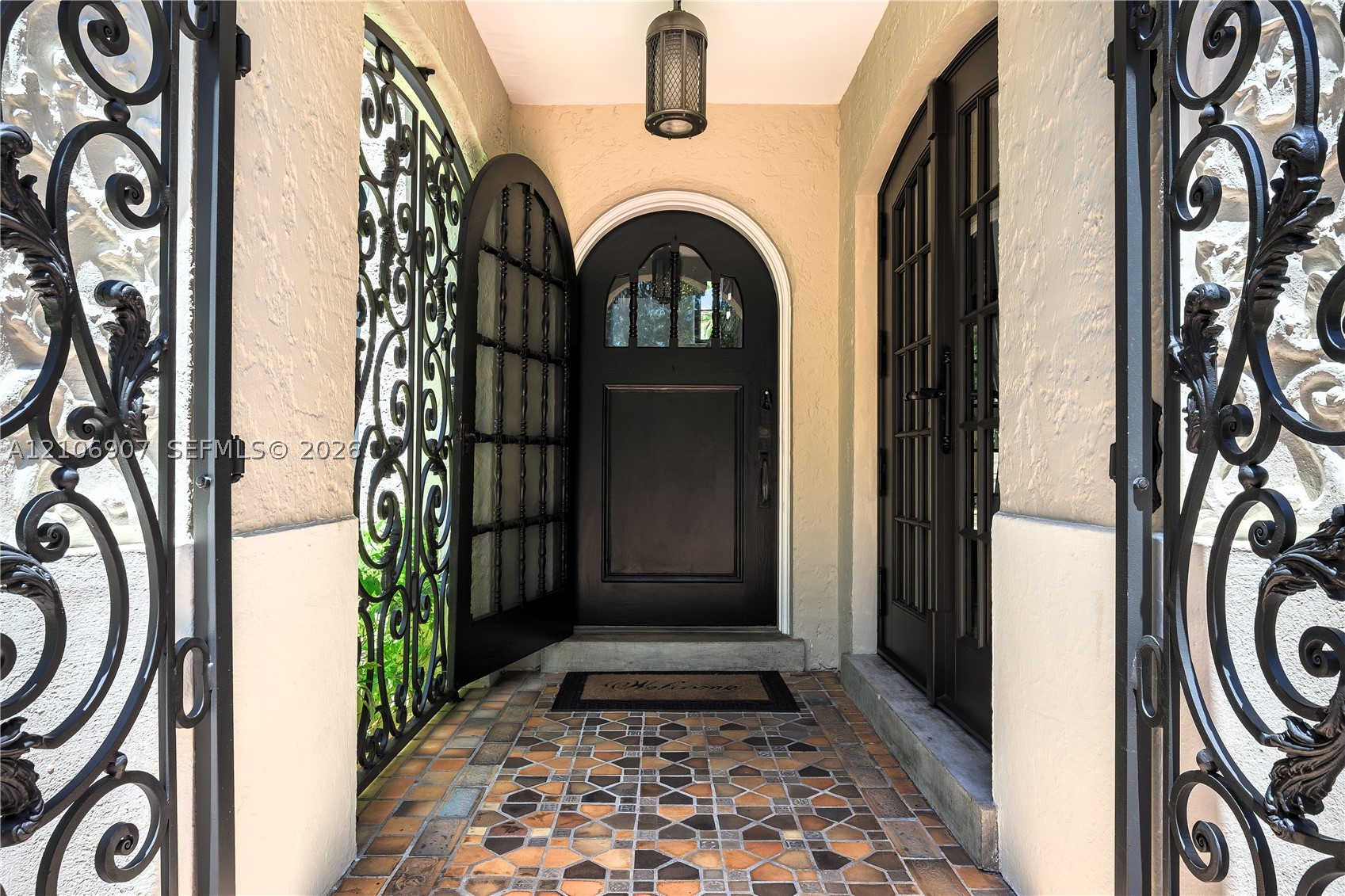 1822 Country Club Prado, Coral Gables FL 33134