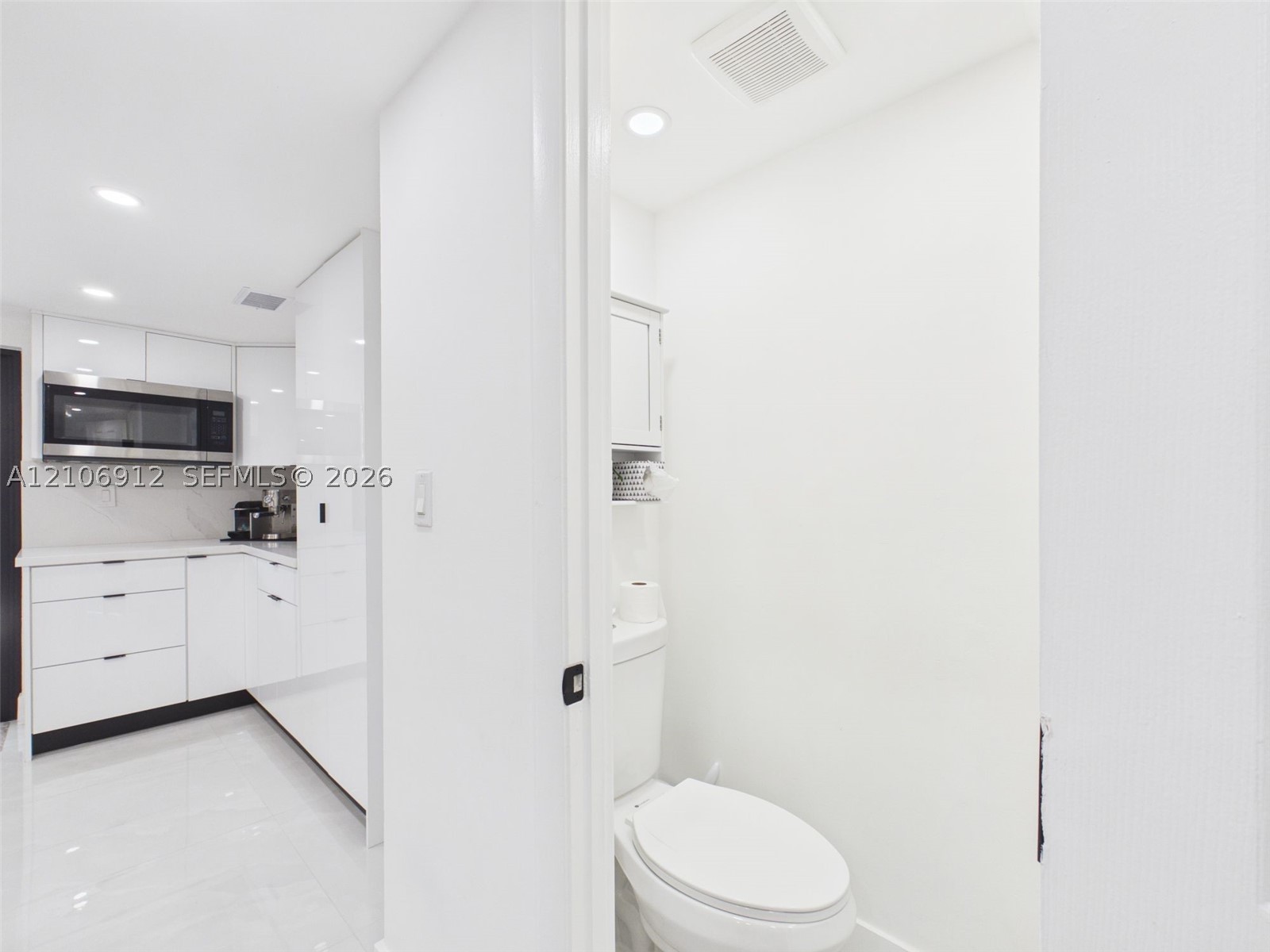 1142 W 42nd St #19, Hialeah FL 33012