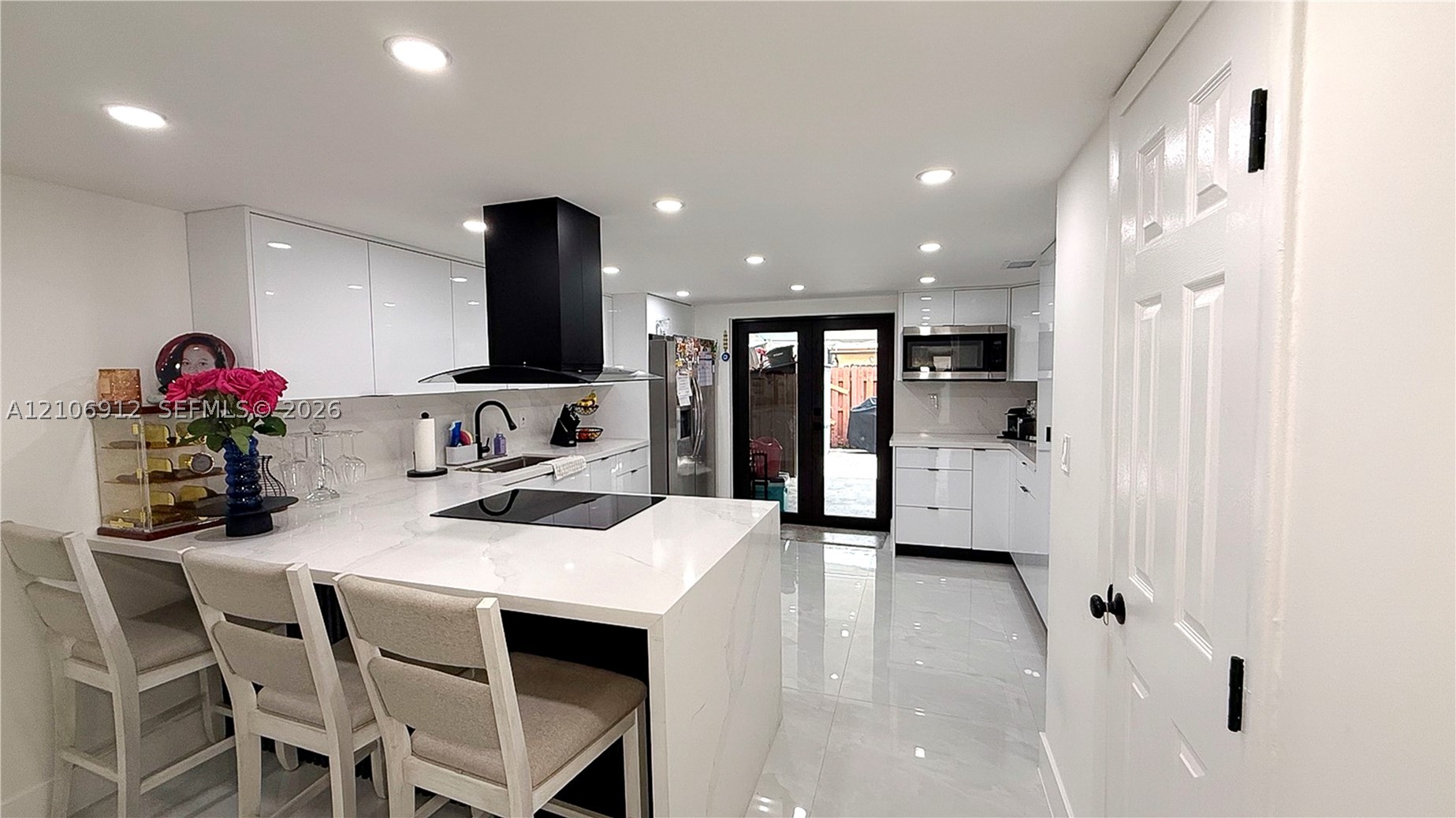 1142 W 42nd St #19, Hialeah FL 33012