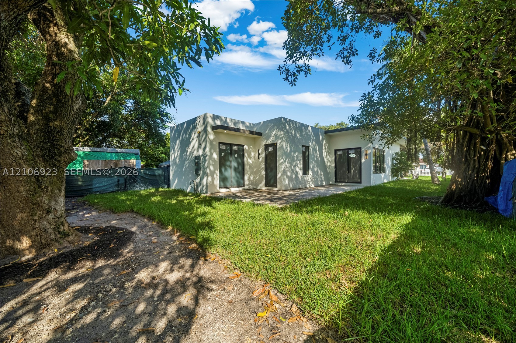 870 Superior St, Opa Locka FL 33054