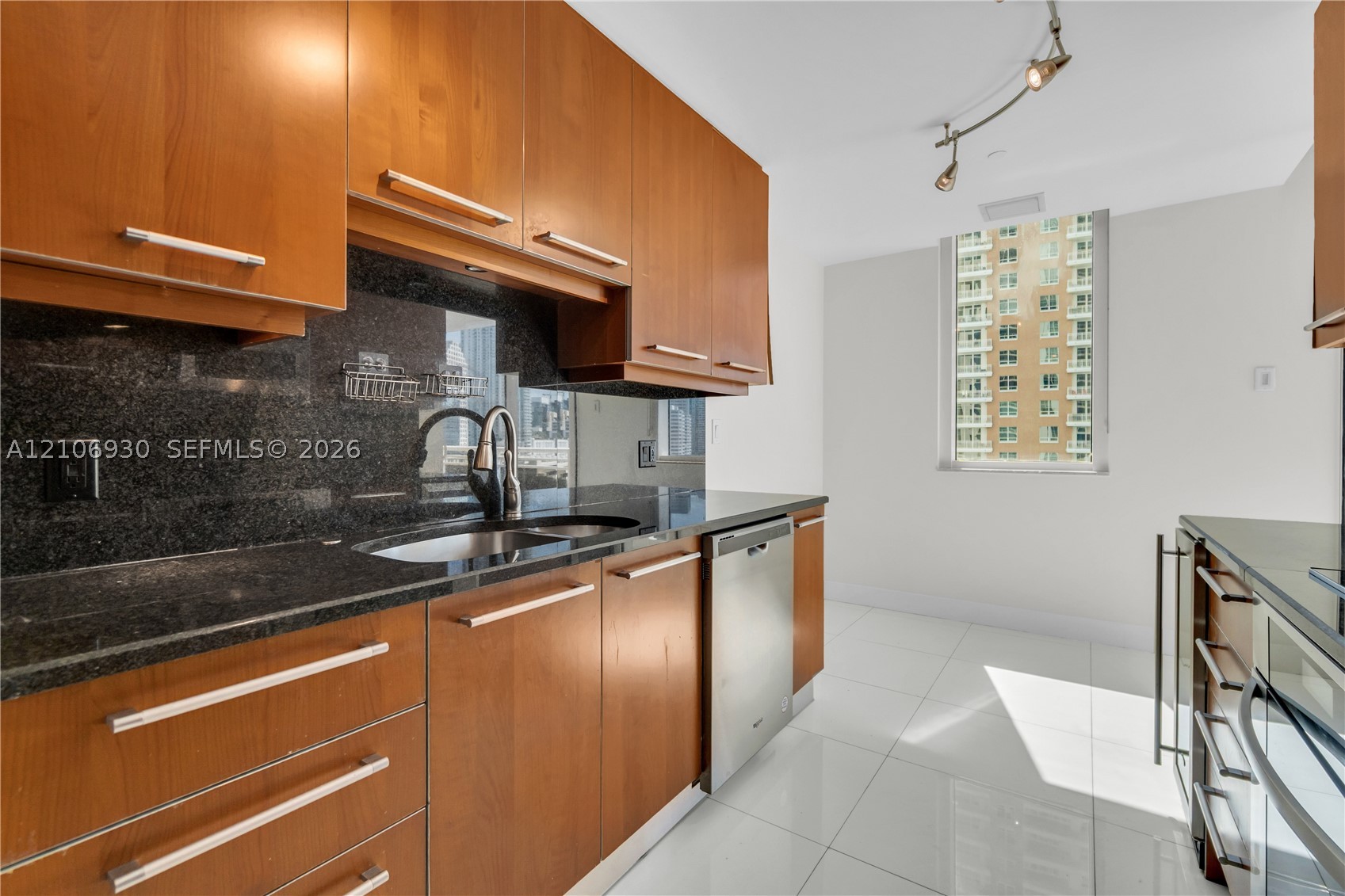 901 Brickell Key Blvd #1103, Miami FL 33131