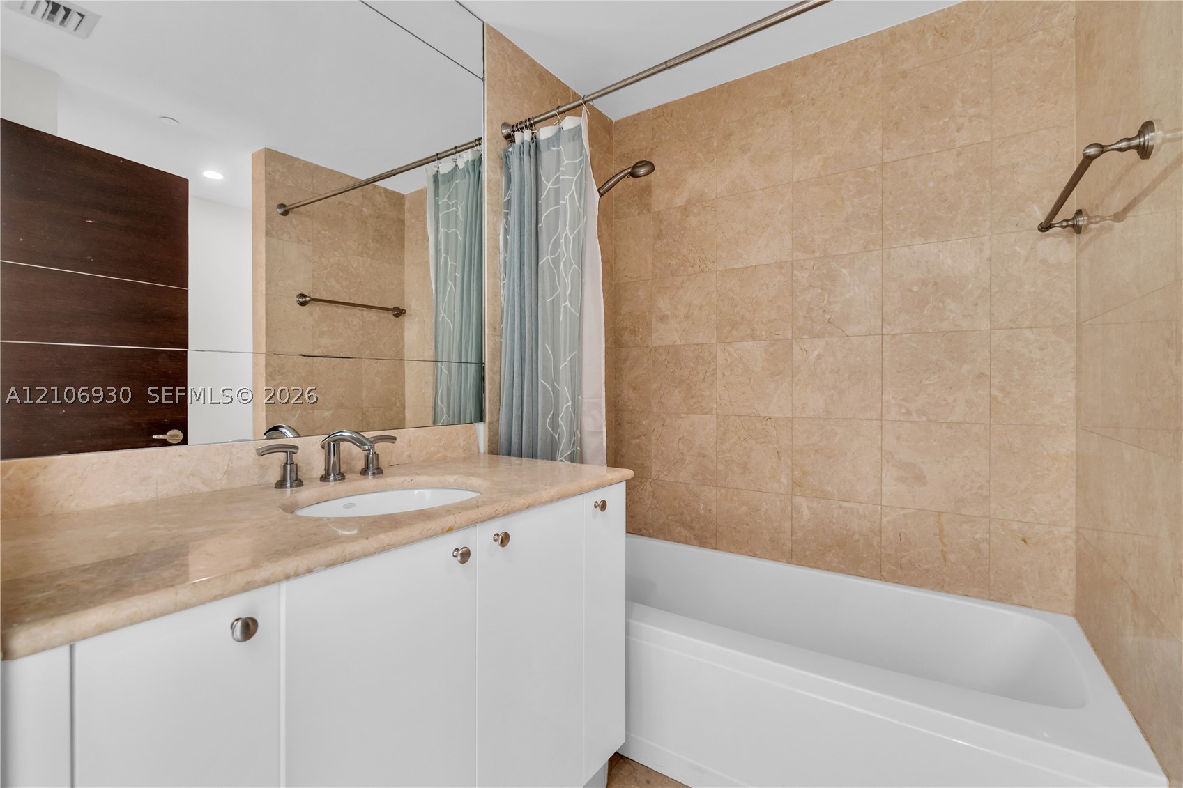901 Brickell Key Blvd #1103, Miami FL 33131