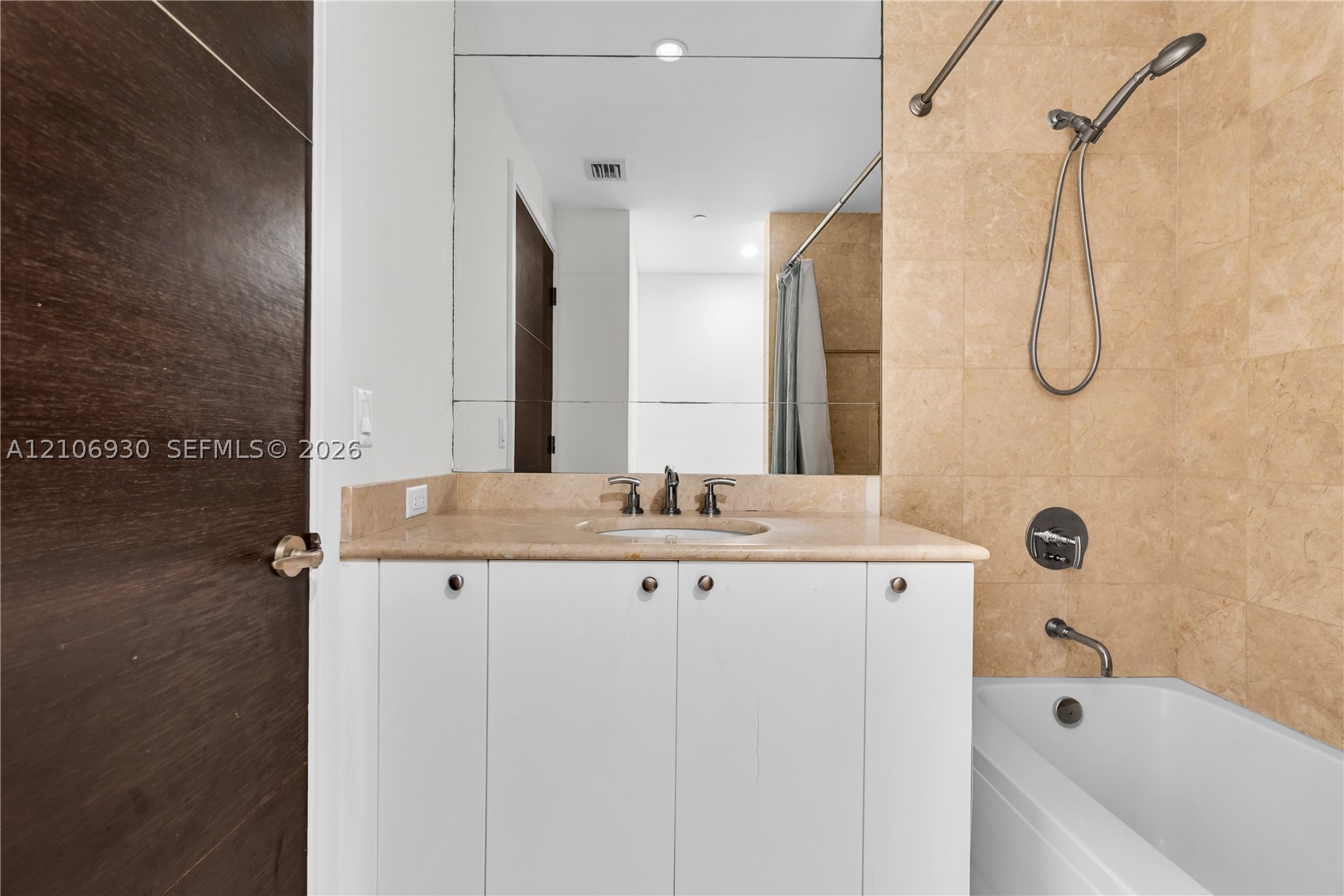 901 Brickell Key Blvd #1103, Miami FL 33131