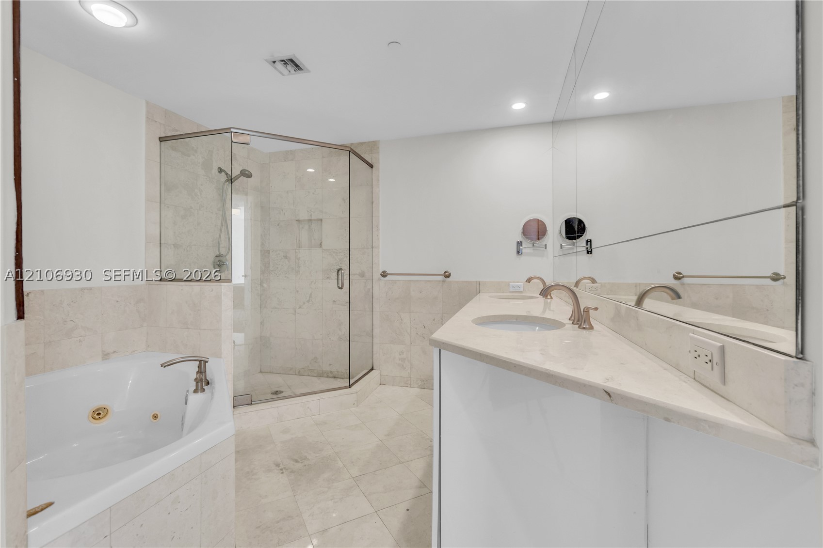 901 Brickell Key Blvd #1103, Miami FL 33131