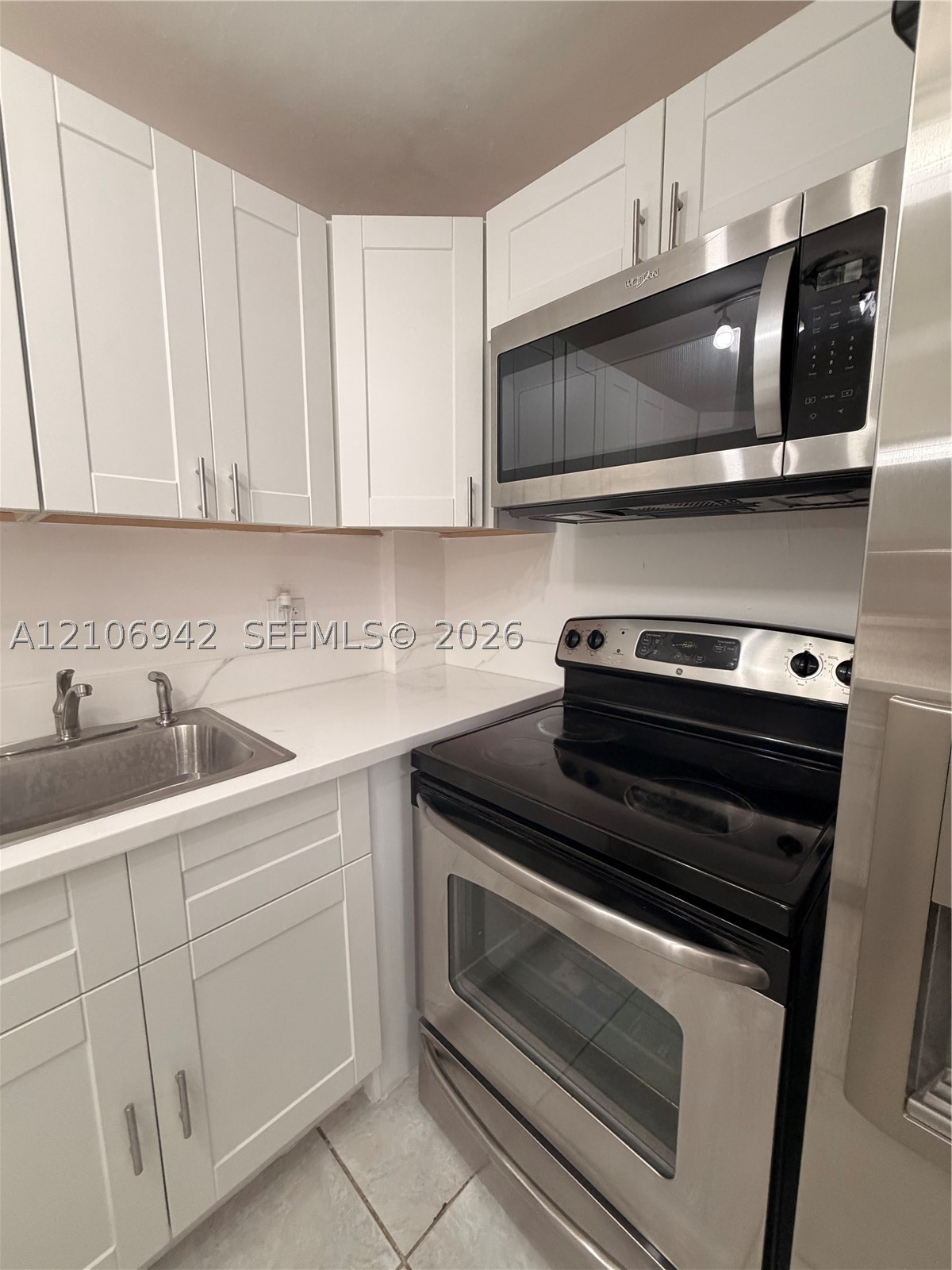 5050 NW 7th St #103, Miami FL 33126