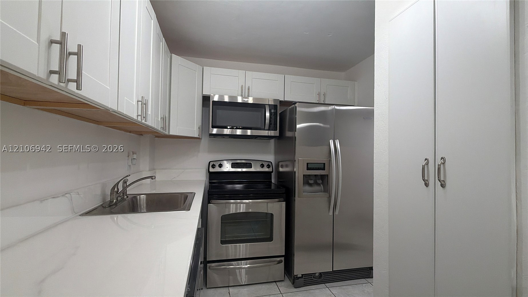 5050 NW 7th St #103, Miami FL 33126