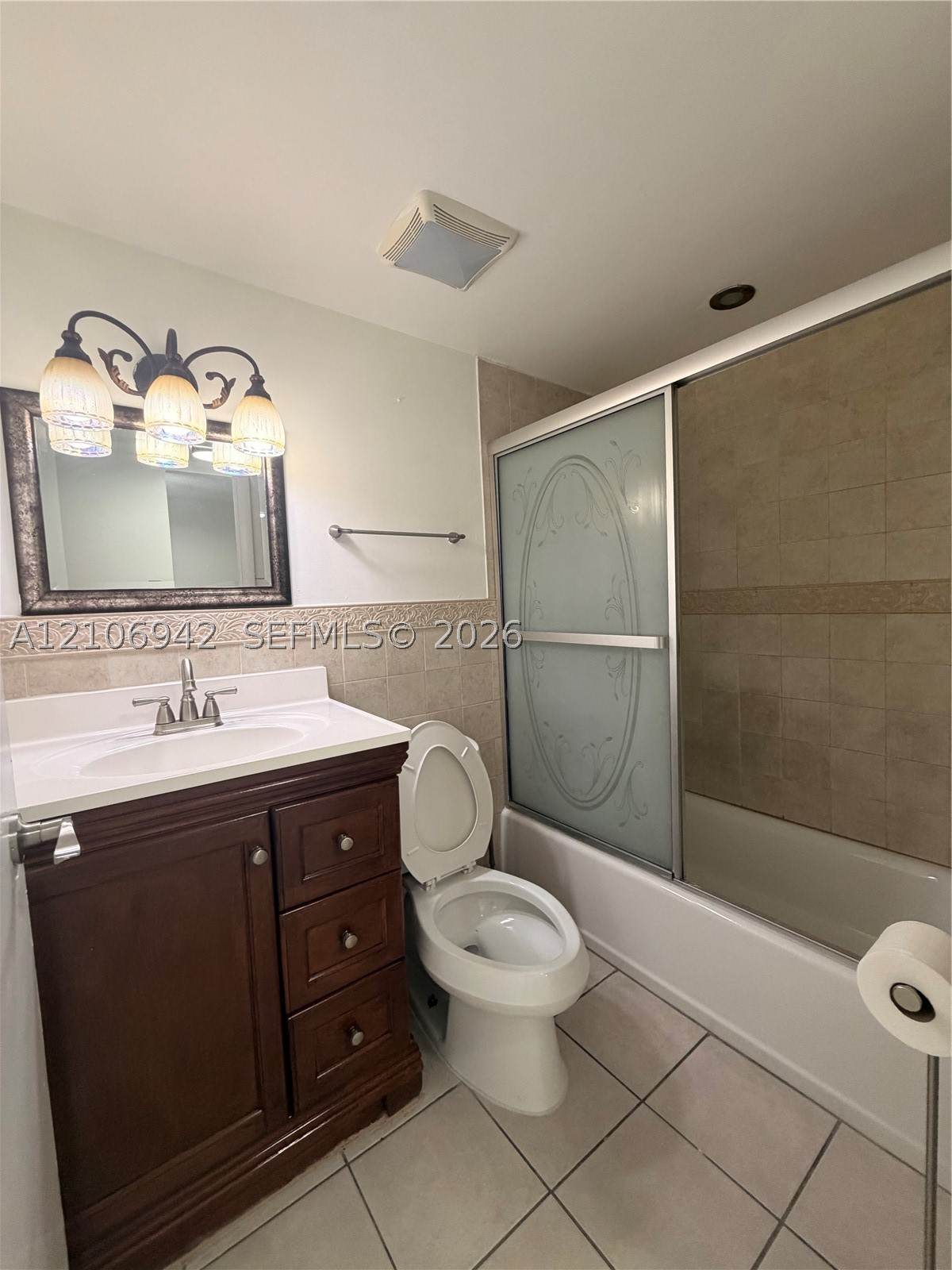 5050 NW 7th St #103, Miami FL 33126