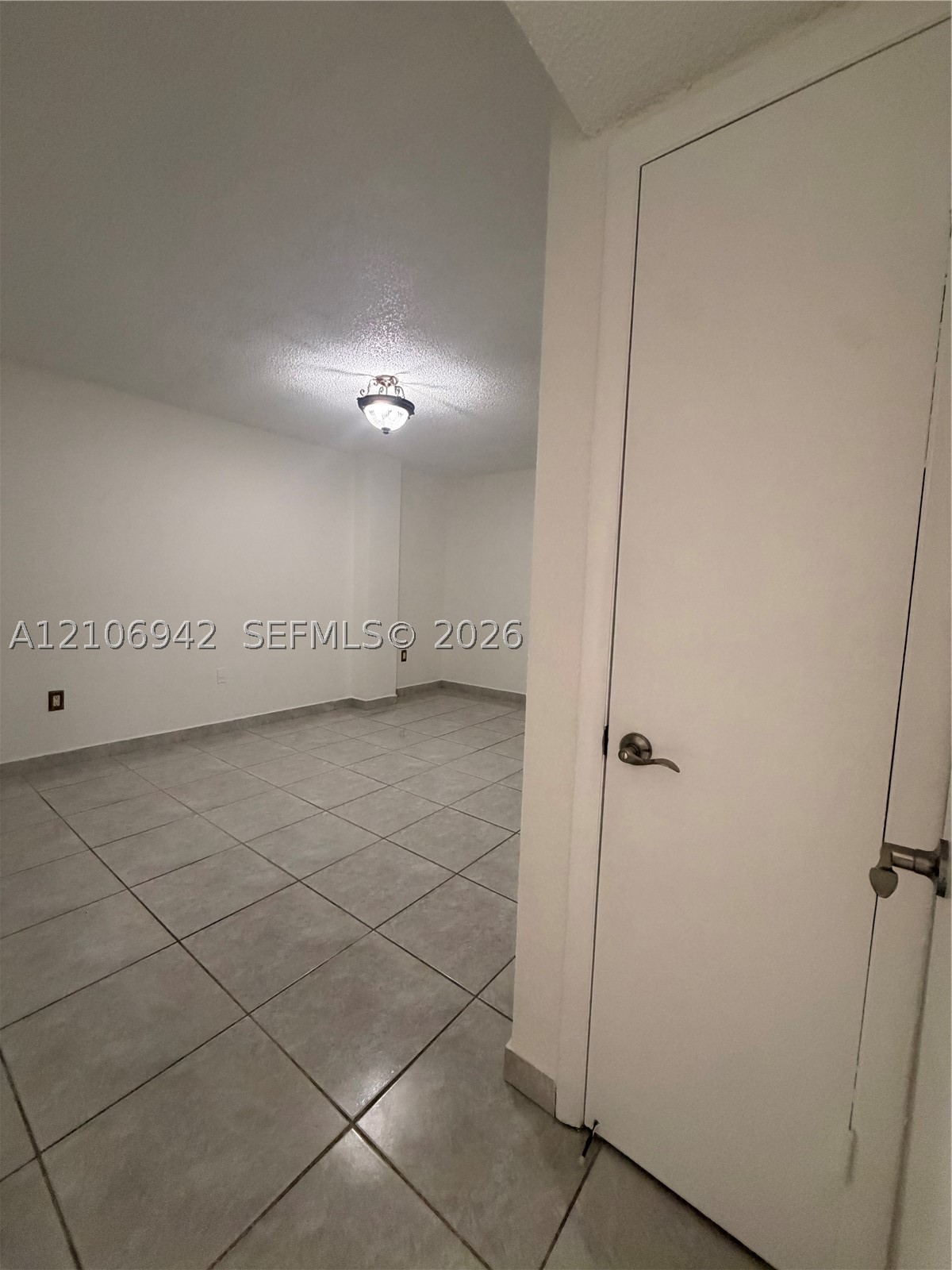 5050 NW 7th St #103, Miami FL 33126