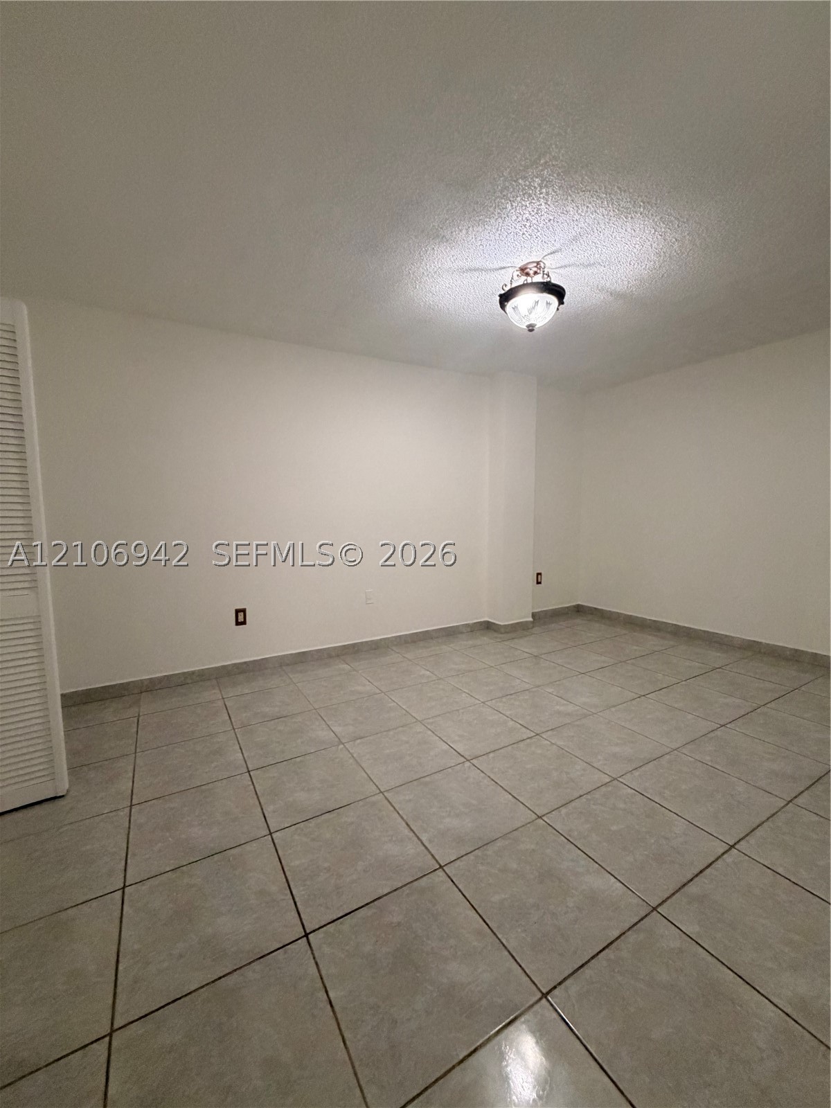 5050 NW 7th St #103, Miami FL 33126