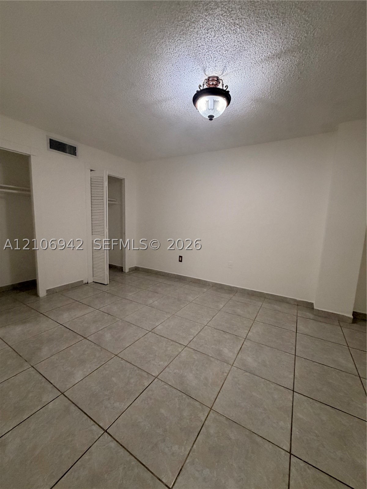 5050 NW 7th St #103, Miami FL 33126
